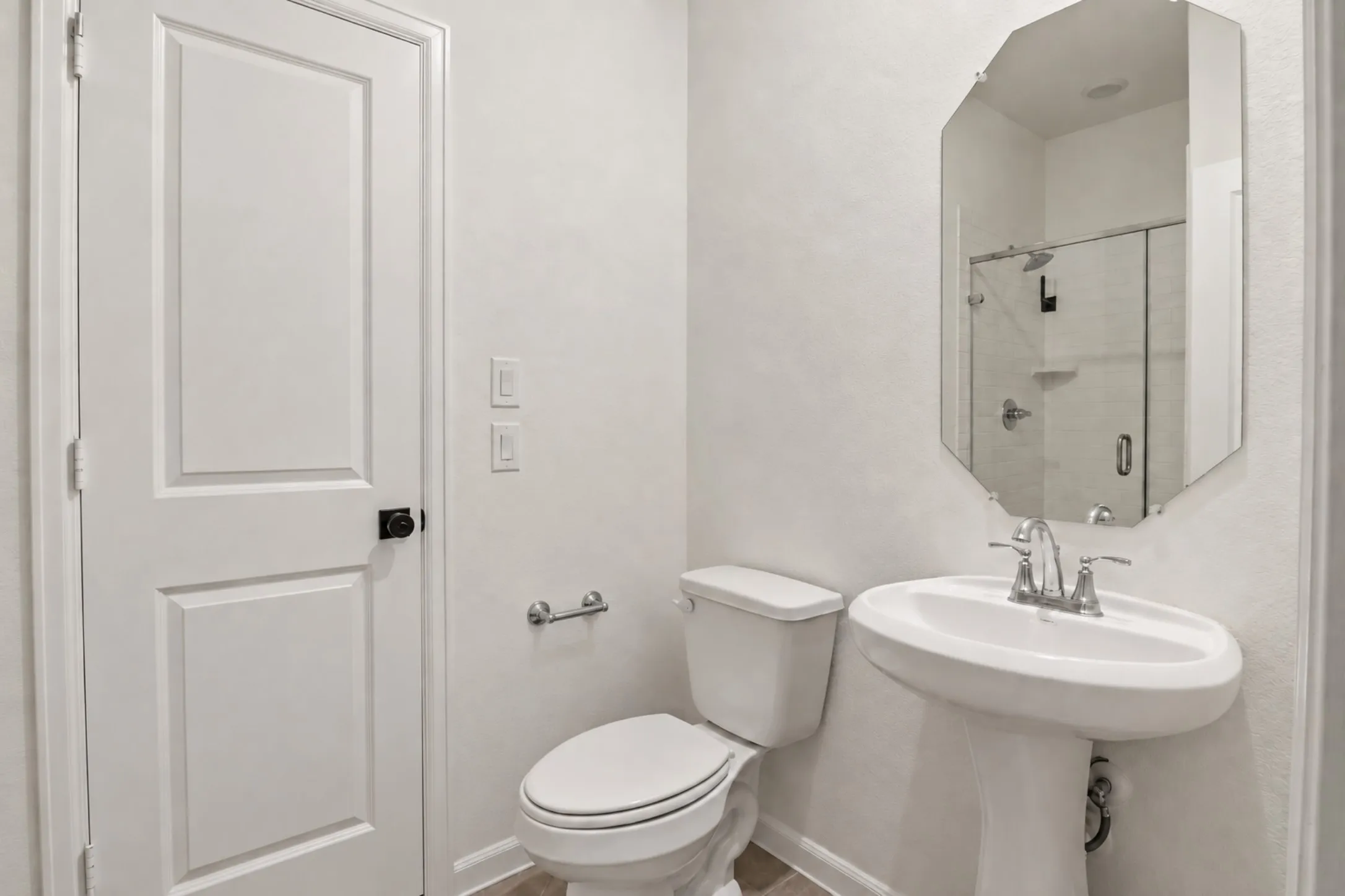 Single Family Residence For Sale in Collin County , 1432 Bettolo Drive, Celina, Texas 75009, 5 Bedroom, 4 Bathroom, 2 Garage spaces, 3,321 Sqft, built in 2024, mls#21397820, Real Estate Agent in Celina, Homes For Sale in Collin county, Homes For Sale in Celina, Realtor in Celina Texas, Real Estate Brokerage Independent Realty Texas, Luminita Cordes Realtor