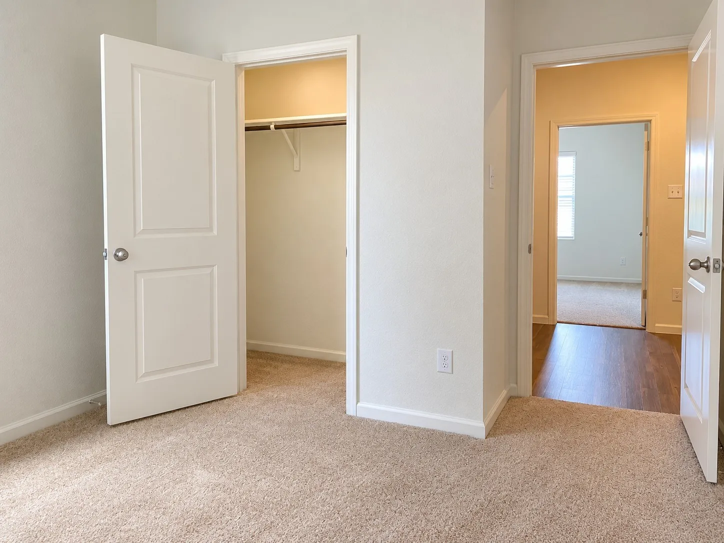 Single Family Residence For Rent in Tarrant County , 6525 Trident Court, Fort Worth, Texas 76179, 3 Bedroom, 2 Bathroom, 2 Garage spaces, 1,662 Sqft, built in 2020, mls#21398226, Real Estate Agent in Fort Worth, Homes For Rent in Tarrant county, Homes For Rent in Fort Worth, Realtor in Fort Worth Texas, Real Estate Brokerage Independent Realty Texas, Luminita Cordes Realtor