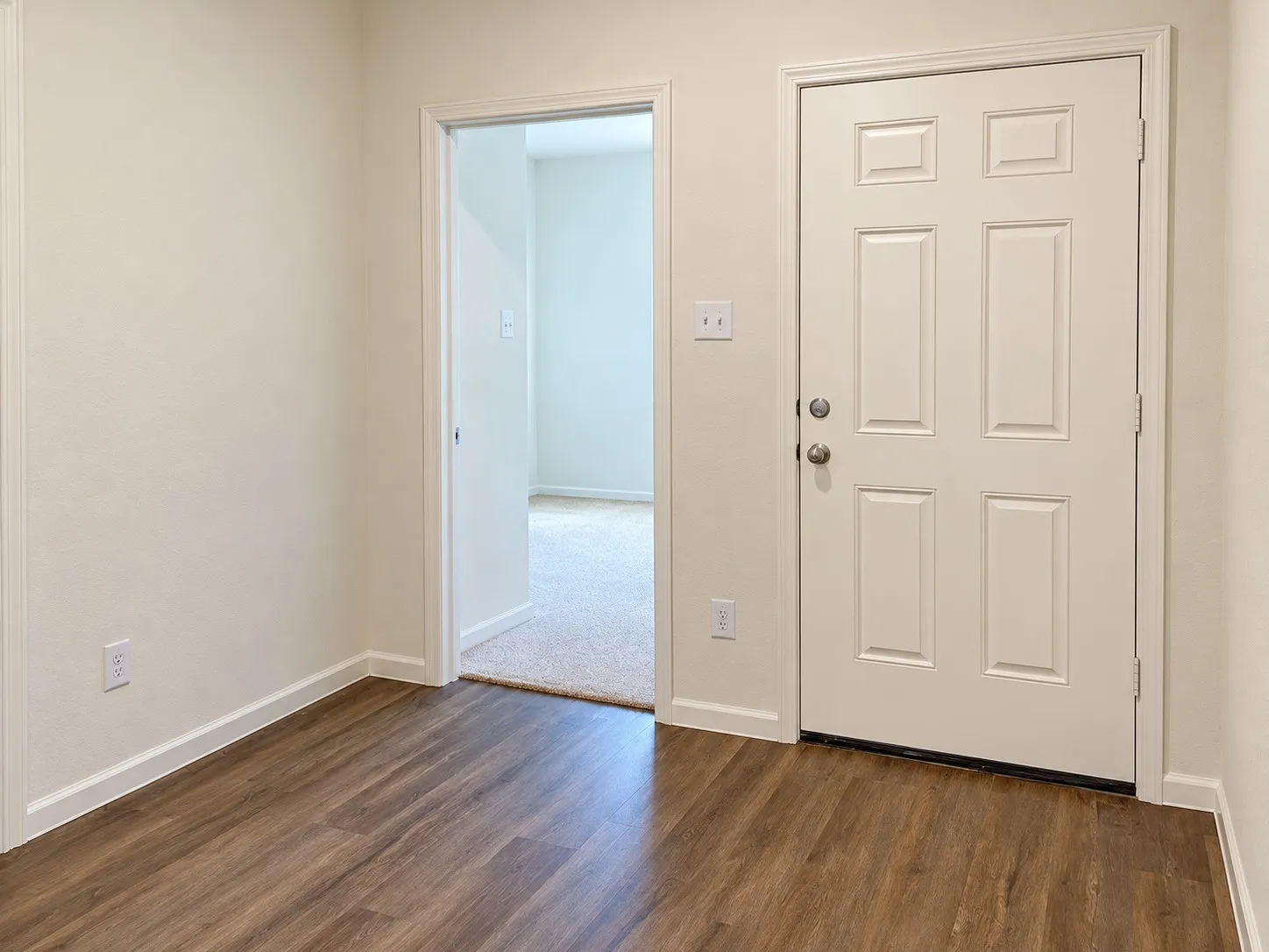 Single Family Residence For Rent in Tarrant County , 6525 Trident Court, Fort Worth, Texas 76179, 3 Bedroom, 2 Bathroom, 2 Garage spaces, 1,662 Sqft, built in 2020, mls#21398226, Real Estate Agent in Fort Worth, Homes For Rent in Tarrant county, Homes For Rent in Fort Worth, Realtor in Fort Worth Texas, Real Estate Brokerage Independent Realty Texas, Luminita Cordes Realtor