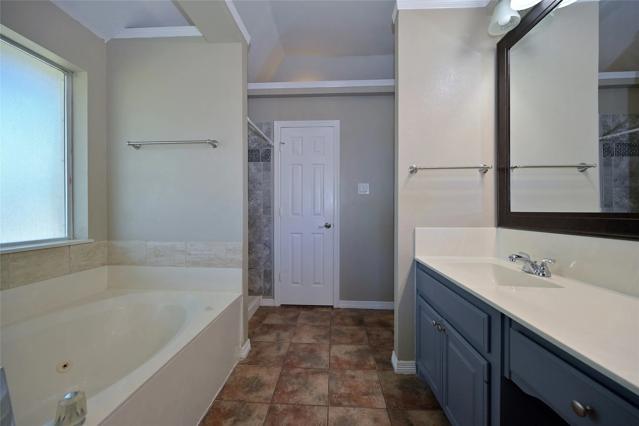 Single Family Residence For Rent in Ellis County , 211 Barbara Way, Red Oak, Texas 75154, 3 Bedroom, 2 Bathroom, 2 Garage spaces, 1,820 Sqft, built in 1993, mls#21397123, Real Estate Agent in Red Oak, Homes For Rent in Ellis county, Homes For Rent in Red Oak, Realtor in Red Oak Texas, Real Estate Brokerage Independent Realty Texas, Luminita Cordes Realtor