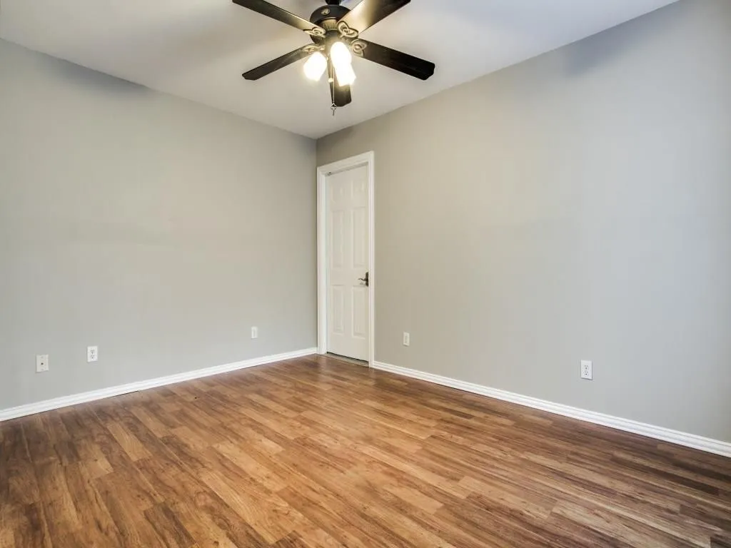 Single Family Residence For Rent in Collin County , 933 Meadow Mead Drive, Allen, Texas 75002, 3 Bedroom, 2 Bathroom, 2 Garage spaces, 1,017 Sqft, built in 1968, mls#21398229, Real Estate Agent in Allen, Homes For Rent in Collin county, Homes For Rent in Allen, Realtor in Allen Texas, Real Estate Brokerage Independent Realty Texas, Luminita Cordes Realtor