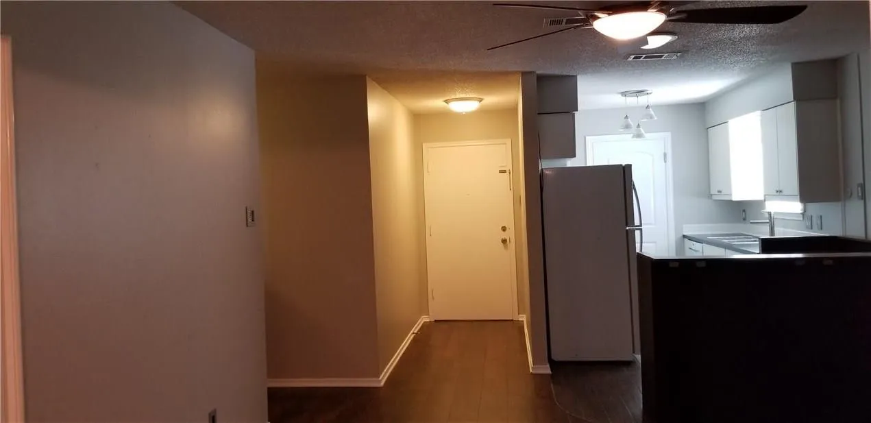 Single Family Residence For Rent in Collin County , 933 Meadow Mead Drive, Allen, Texas 75002, 3 Bedroom, 2 Bathroom, 2 Garage spaces, 1,017 Sqft, built in 1968, mls#21398229, Real Estate Agent in Allen, Homes For Rent in Collin county, Homes For Rent in Allen, Realtor in Allen Texas, Real Estate Brokerage Independent Realty Texas, Luminita Cordes Realtor