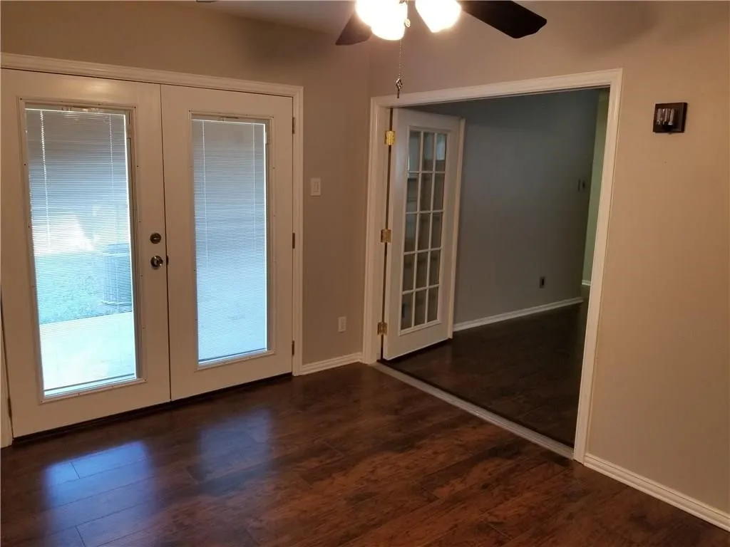 Single Family Residence For Rent in Collin County , 933 Meadow Mead Drive, Allen, Texas 75002, 3 Bedroom, 2 Bathroom, 2 Garage spaces, 1,017 Sqft, built in 1968, mls#21398229, Real Estate Agent in Allen, Homes For Rent in Collin county, Homes For Rent in Allen, Realtor in Allen Texas, Real Estate Brokerage Independent Realty Texas, Luminita Cordes Realtor