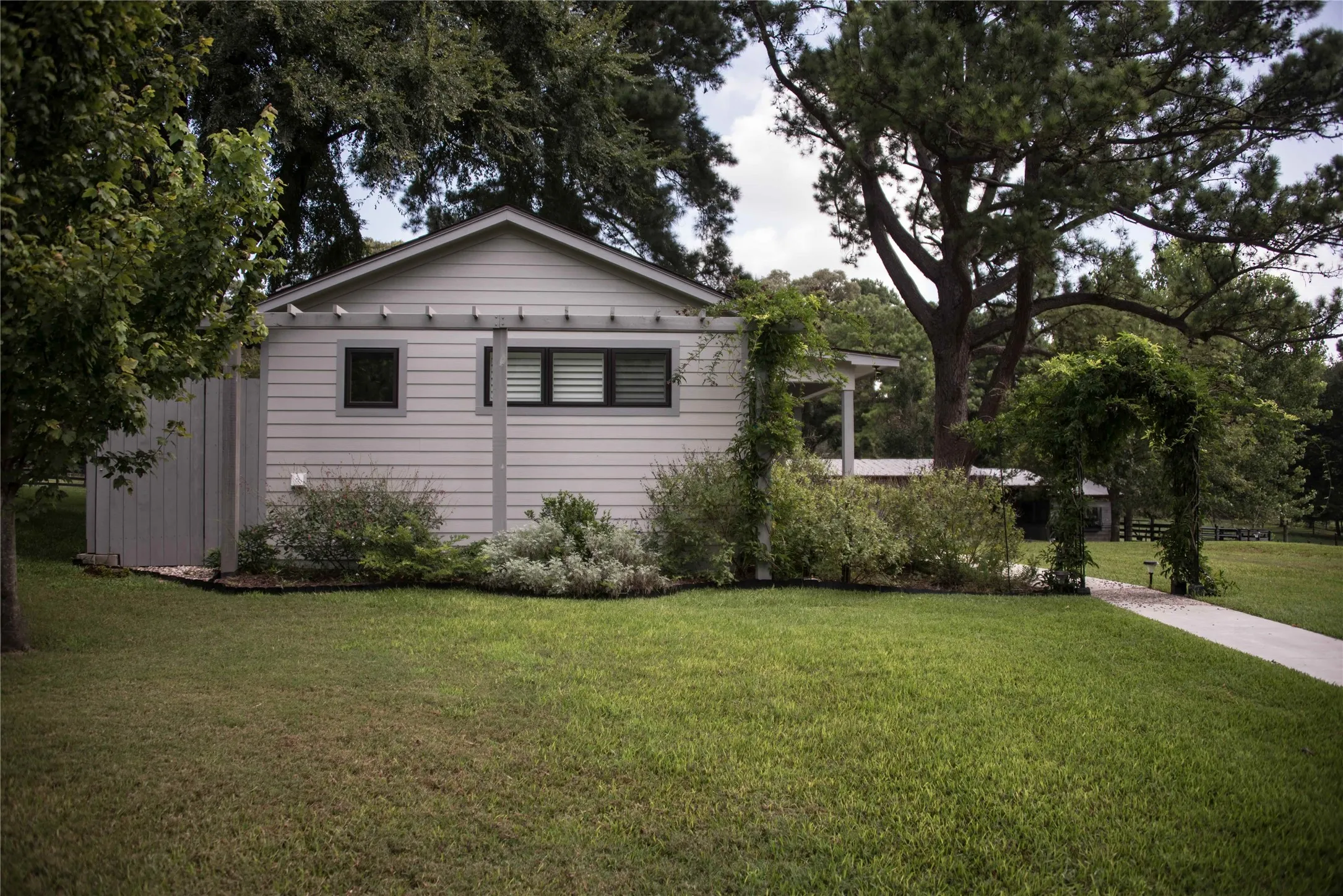 Farm For Sale in Montgomery County , TBD Shepard Hill Road, Willis, Texas 77318, 1 Bedroom, 2 Bathroom, Garage spaces, 780 Sqft, built in 2019, mls#21397568, Real Estate Agent in Willis, Homes For Sale in Montgomery county, Homes For Sale in Willis, Realtor in Willis Texas, Real Estate Brokerage Independent Realty Texas, Luminita Cordes Realtor