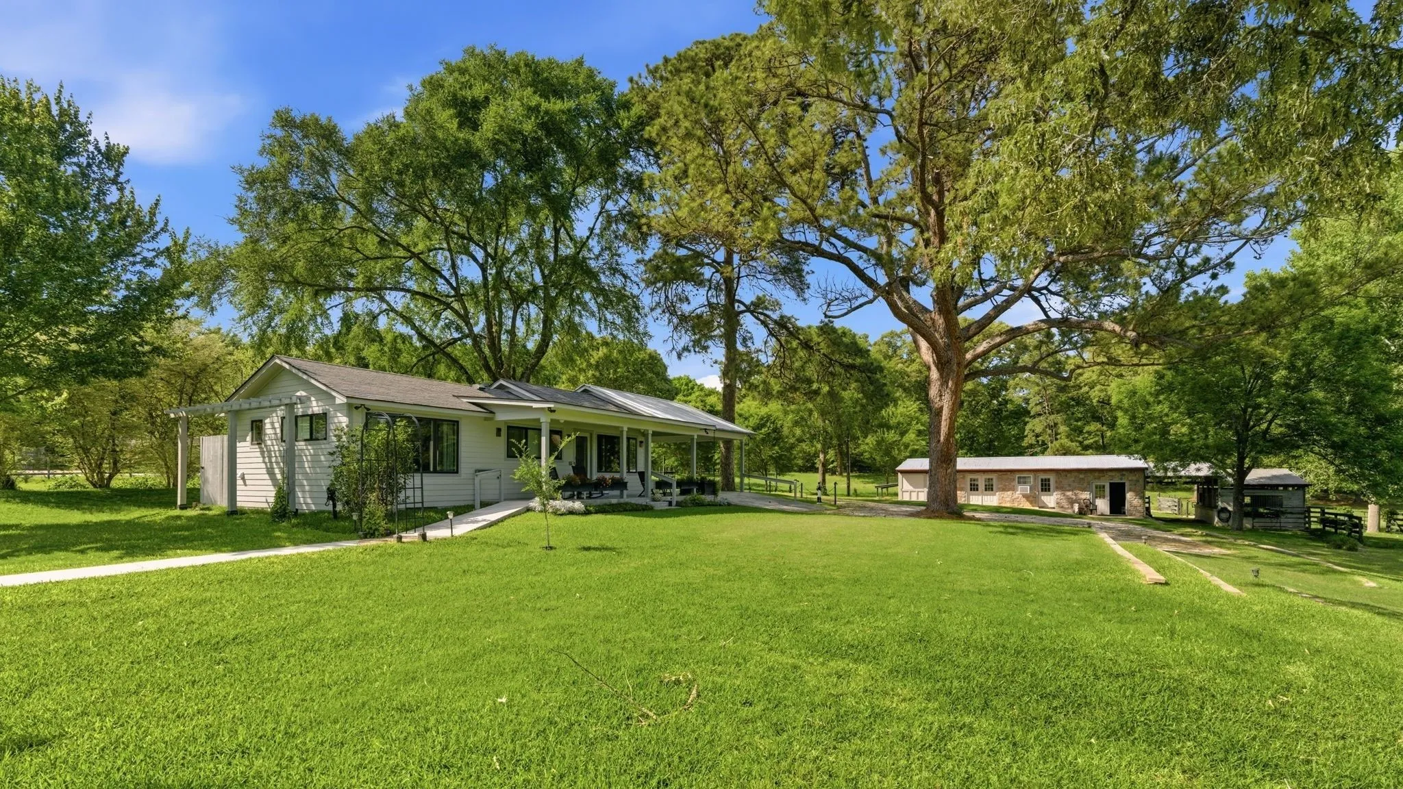 Farm For Sale in Montgomery County , TBD Shepard Hill Road, Willis, Texas 77318, 1 Bedroom, 2 Bathroom, Garage spaces, 780 Sqft, built in 2019, mls#21397568, Real Estate Agent in Willis, Homes For Sale in Montgomery county, Homes For Sale in Willis, Realtor in Willis Texas, Real Estate Brokerage Independent Realty Texas, Luminita Cordes Realtor