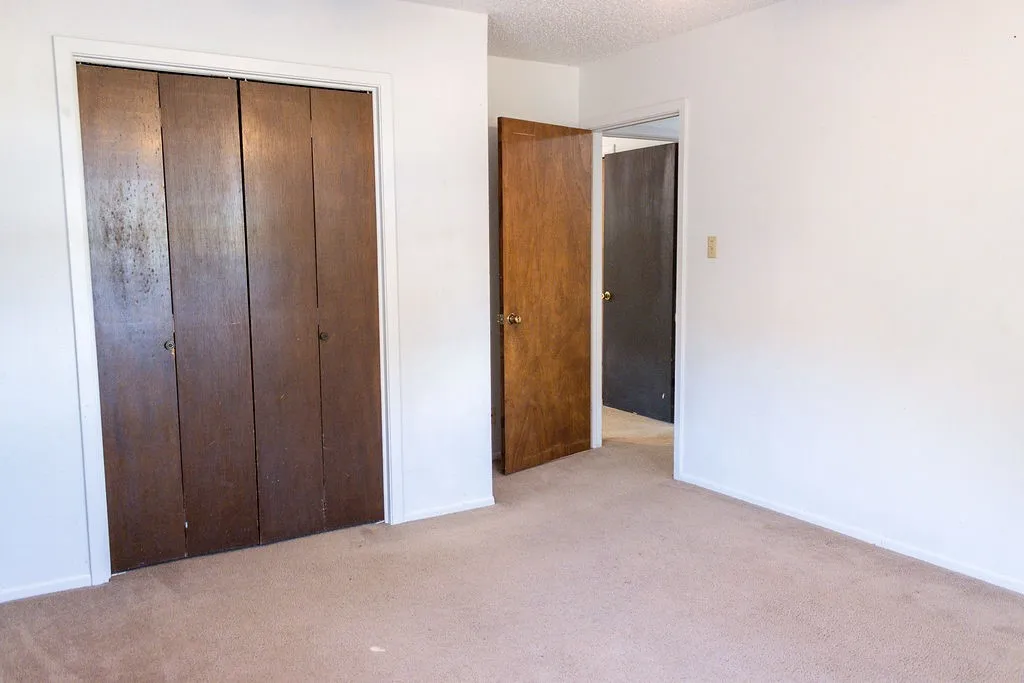 Single Family Residence For Sale in Stephens County , 503 N Harding Street, Breckenridge, Texas 76424, 3 Bedroom, 2 Bathroom, Garage spaces, 1,296 Sqft, built in 1978, mls#21398235, Real Estate Agent in Breckenridge, Homes For Sale in Stephens county, Homes For Sale in Breckenridge, Realtor in Breckenridge Texas, Real Estate Brokerage Independent Realty Texas, Luminita Cordes Realtor