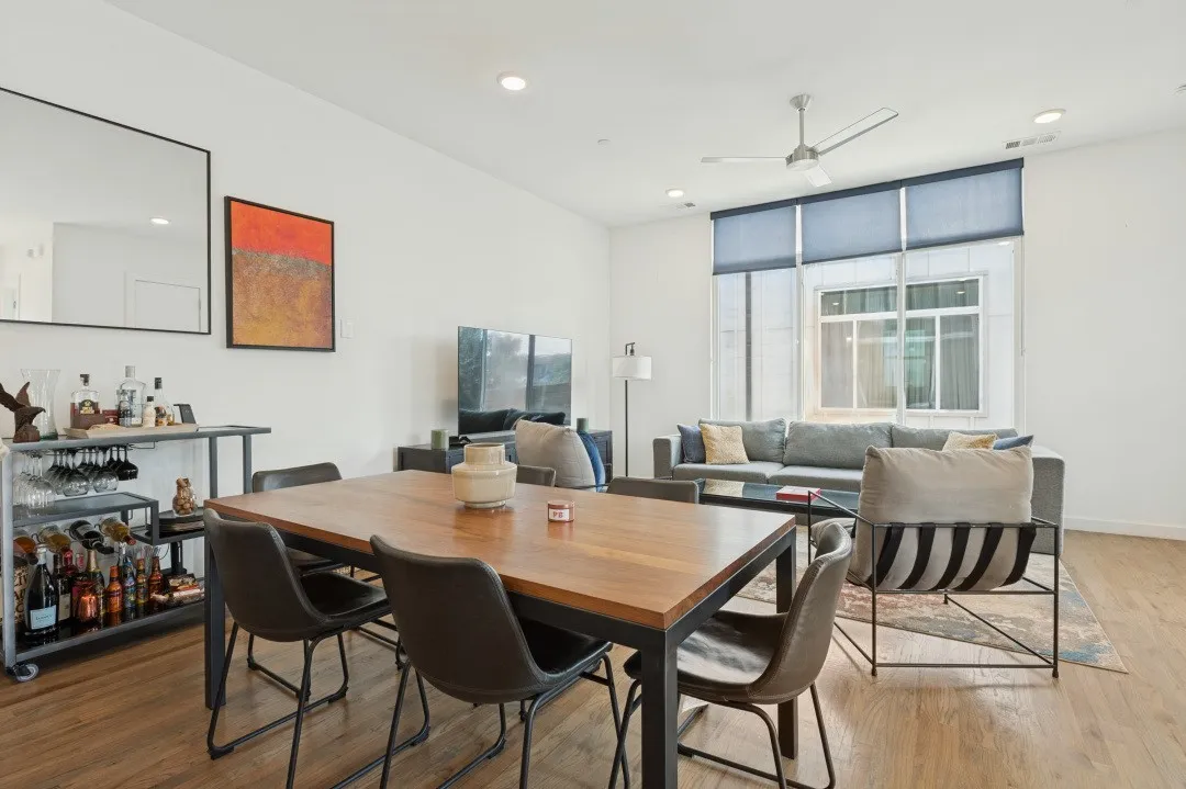 Single Family Residence For Rent in Dallas County , 2314 N Carroll Avenue 101, Dallas, Texas 75204, 3 Bedroom, 4 Bathroom, 2 Garage spaces, 1,801 Sqft, built in 2017, mls#21398007, Real Estate Agent in Dallas, Homes For Rent in Dallas county, Homes For Rent in Dallas, Realtor in Dallas Texas, Real Estate Brokerage Independent Realty Texas, Luminita Cordes Realtor