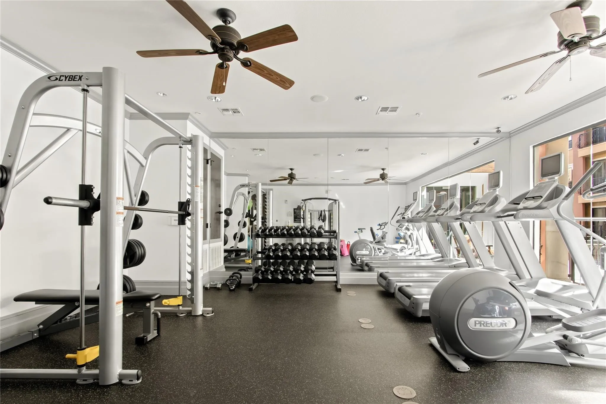 Condominium For Sale in Dallas County , 8616 Turtle Creek Boulevard 323, Dallas, Texas 75225, 2 Bedroom, 3 Bathroom, 2 Garage spaces, 1,288 Sqft, built in 2006, mls#21395554, Real Estate Agent in Dallas, Homes For Sale in Dallas county, Homes For Sale in Dallas, Realtor in Dallas Texas, Real Estate Brokerage Independent Realty Texas, Luminita Cordes Realtor