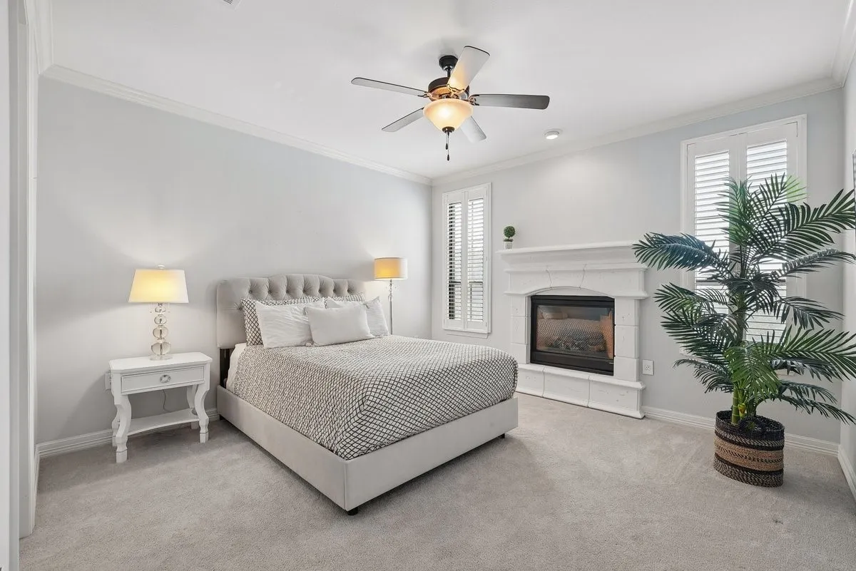 Condominium For Sale in Dallas County , 8616 Turtle Creek Boulevard 323, Dallas, Texas 75225, 2 Bedroom, 3 Bathroom, 2 Garage spaces, 1,288 Sqft, built in 2006, mls#21395554, Real Estate Agent in Dallas, Homes For Sale in Dallas county, Homes For Sale in Dallas, Realtor in Dallas Texas, Real Estate Brokerage Independent Realty Texas, Luminita Cordes Realtor
