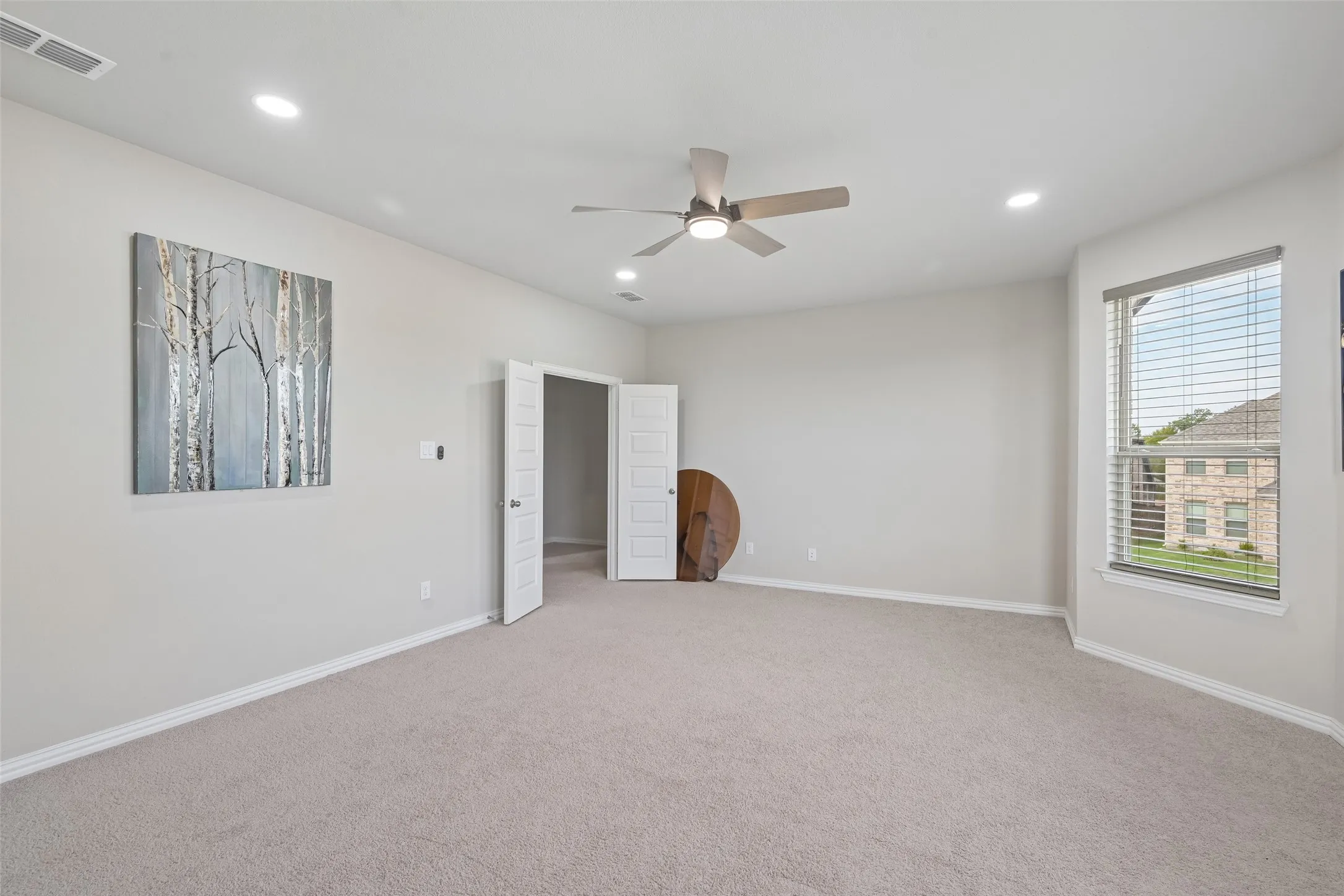 Single Family Residence For Sale in Tarrant County , 2923 Grand Lookout Lane, Arlington, Texas 76001, 6 Bedroom, 5 Bathroom, 3 Garage spaces, 4,474 Sqft, built in 2022, mls#21393868, Real Estate Agent in Arlington, Homes For Sale in Tarrant county, Homes For Sale in Arlington, Realtor in Arlington Texas, Real Estate Brokerage Independent Realty Texas, Luminita Cordes Realtor