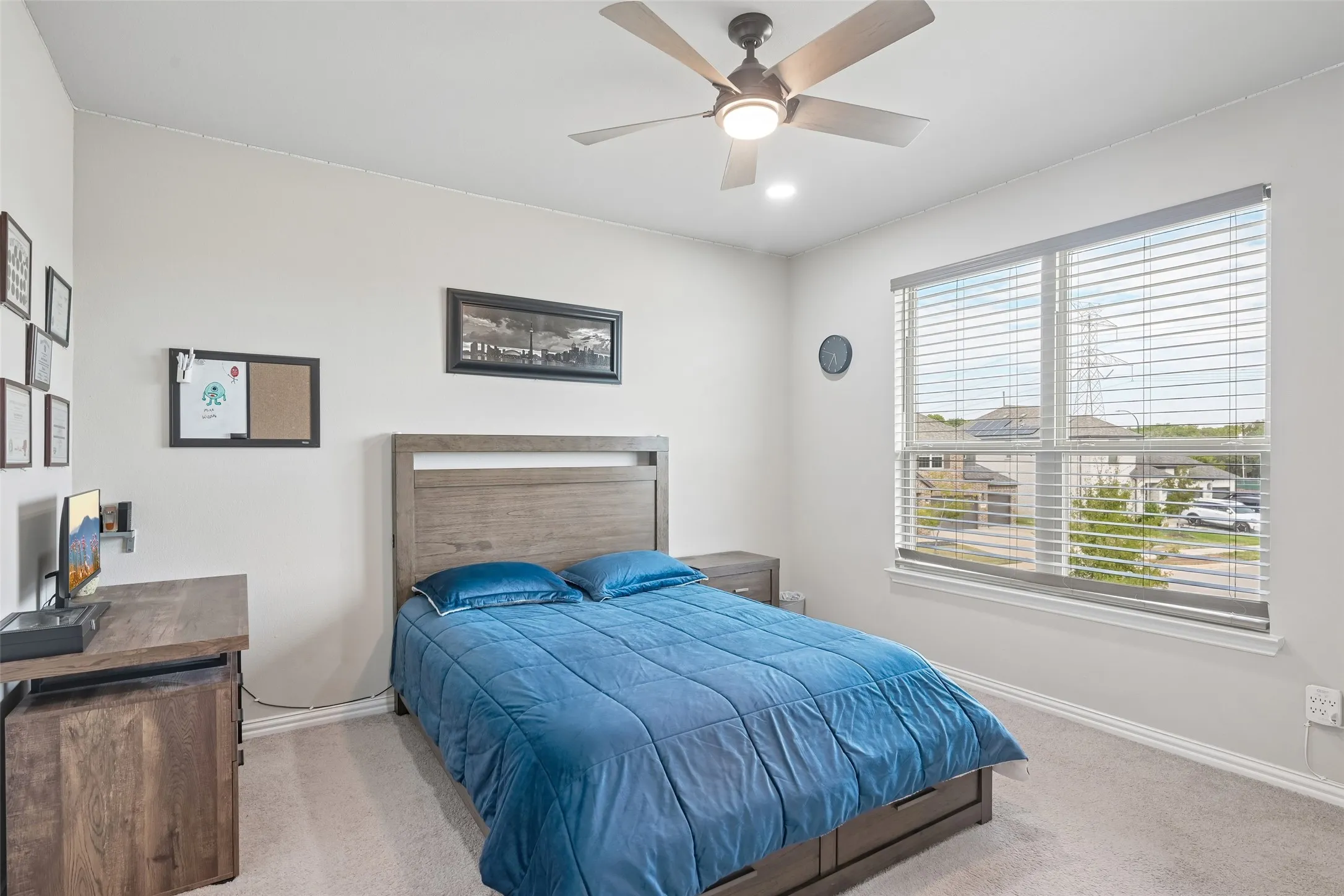 Single Family Residence For Sale in Tarrant County , 2923 Grand Lookout Lane, Arlington, Texas 76001, 6 Bedroom, 5 Bathroom, 3 Garage spaces, 4,474 Sqft, built in 2022, mls#21393868, Real Estate Agent in Arlington, Homes For Sale in Tarrant county, Homes For Sale in Arlington, Realtor in Arlington Texas, Real Estate Brokerage Independent Realty Texas, Luminita Cordes Realtor