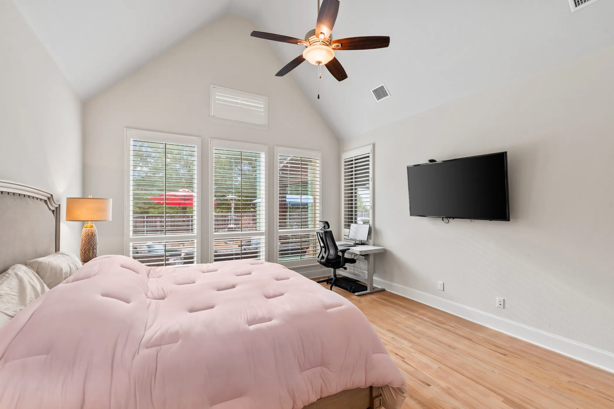 Single Family Residence For Sale in Denton County , 4608 Darlington Drive, Flower Mound, Texas 75022, 5 Bedroom, 7 Bathroom, 3 Garage spaces, 4,638 Sqft, built in 2017, mls#21393972, Real Estate Agent in Flower Mound, Homes For Sale in Denton county, Homes For Sale in Flower Mound, Realtor in Flower Mound Texas, Real Estate Brokerage Independent Realty Texas, Luminita Cordes Realtor