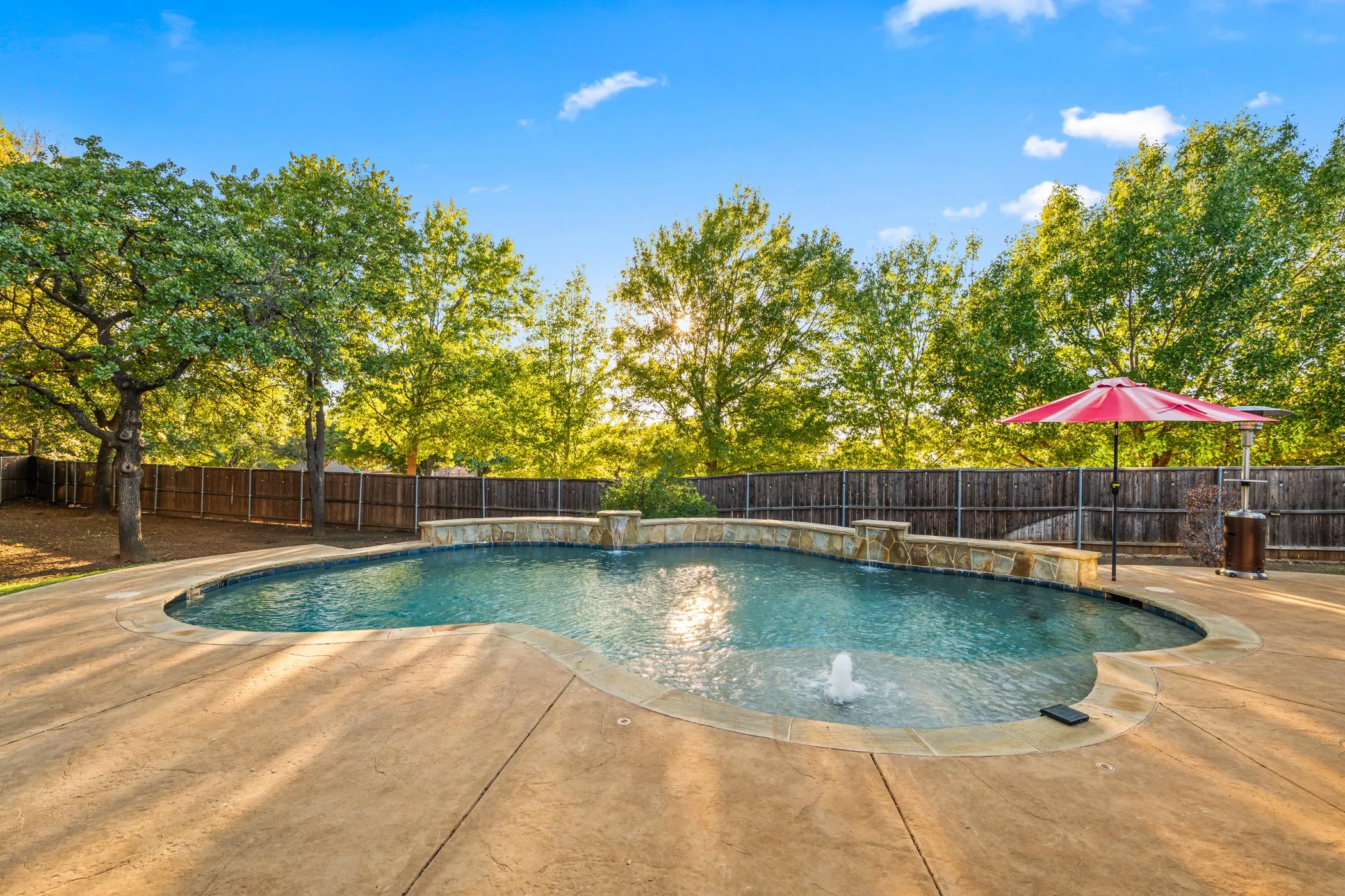 Single Family Residence For Sale in Denton County , 4608 Darlington Drive, Flower Mound, Texas 75022, 5 Bedroom, 7 Bathroom, 3 Garage spaces, 4,638 Sqft, built in 2017, mls#21393972, Real Estate Agent in Flower Mound, Homes For Sale in Denton county, Homes For Sale in Flower Mound, Realtor in Flower Mound Texas, Real Estate Brokerage Independent Realty Texas, Luminita Cordes Realtor