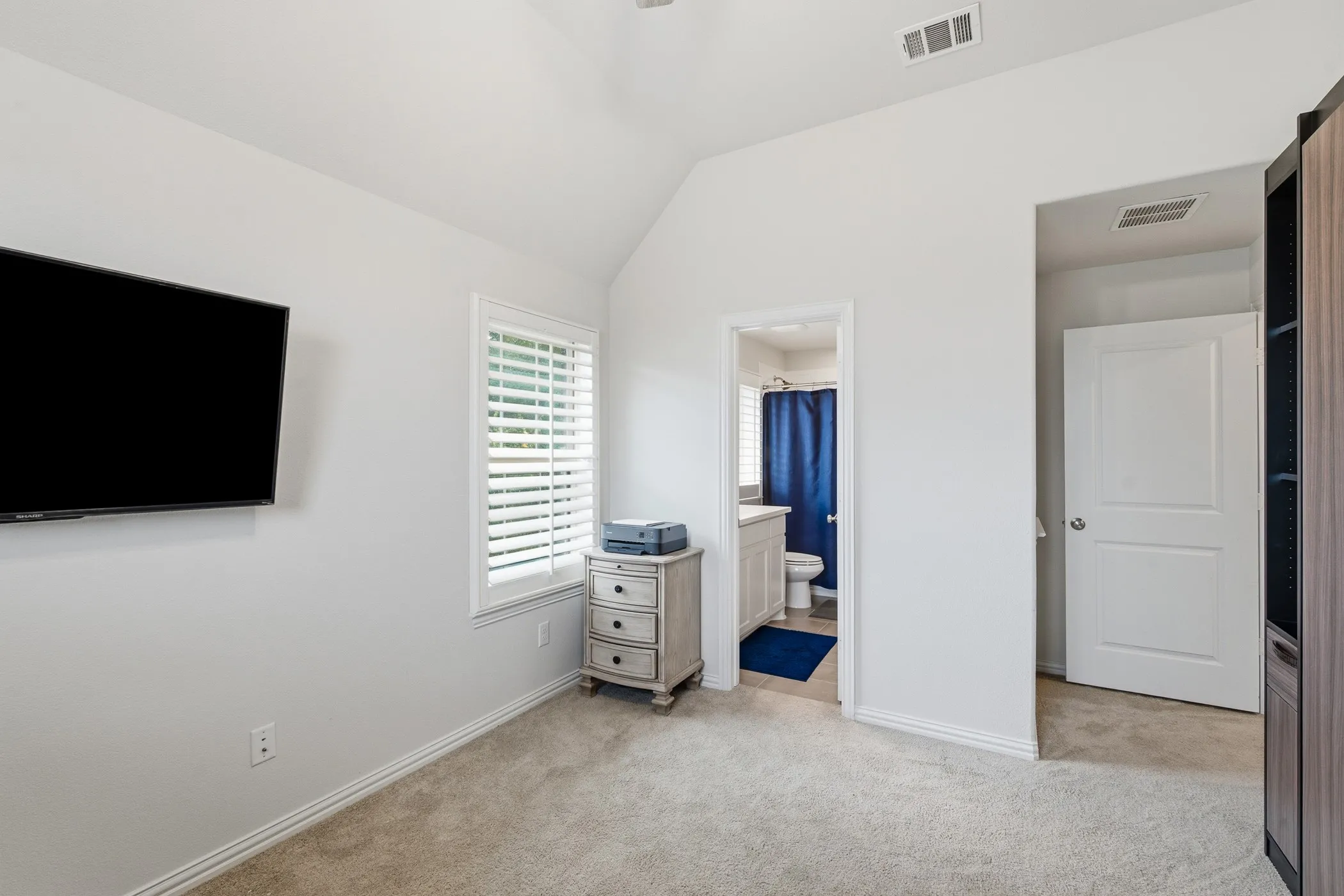 Single Family Residence For Sale in Denton County , 4608 Darlington Drive, Flower Mound, Texas 75022, 5 Bedroom, 7 Bathroom, 3 Garage spaces, 4,638 Sqft, built in 2017, mls#21393972, Real Estate Agent in Flower Mound, Homes For Sale in Denton county, Homes For Sale in Flower Mound, Realtor in Flower Mound Texas, Real Estate Brokerage Independent Realty Texas, Luminita Cordes Realtor
