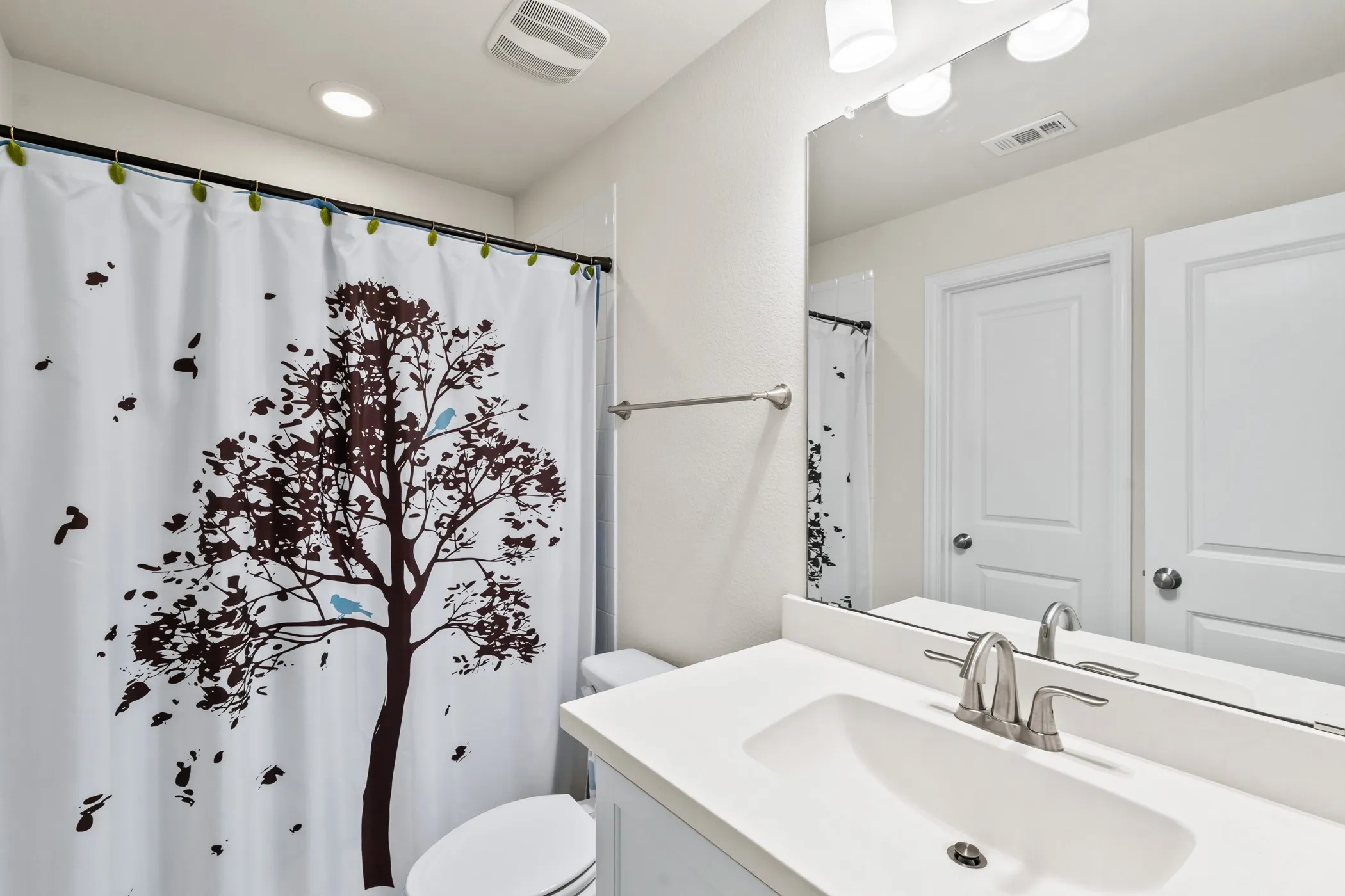 Single Family Residence For Sale in Denton County , 4608 Darlington Drive, Flower Mound, Texas 75022, 5 Bedroom, 7 Bathroom, 3 Garage spaces, 4,638 Sqft, built in 2017, mls#21393972, Real Estate Agent in Flower Mound, Homes For Sale in Denton county, Homes For Sale in Flower Mound, Realtor in Flower Mound Texas, Real Estate Brokerage Independent Realty Texas, Luminita Cordes Realtor