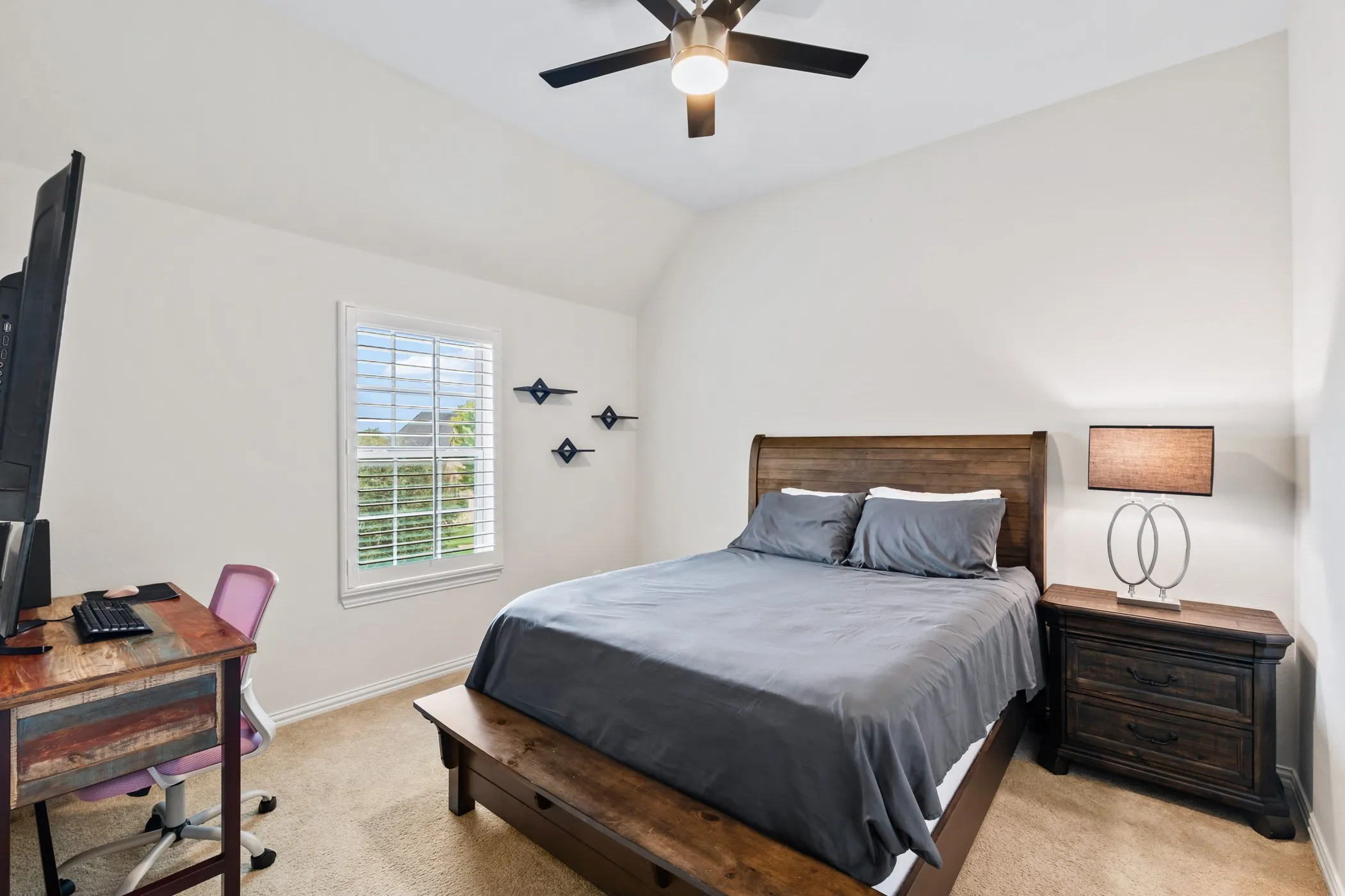 Single Family Residence For Sale in Denton County , 4608 Darlington Drive, Flower Mound, Texas 75022, 5 Bedroom, 7 Bathroom, 3 Garage spaces, 4,638 Sqft, built in 2017, mls#21393972, Real Estate Agent in Flower Mound, Homes For Sale in Denton county, Homes For Sale in Flower Mound, Realtor in Flower Mound Texas, Real Estate Brokerage Independent Realty Texas, Luminita Cordes Realtor