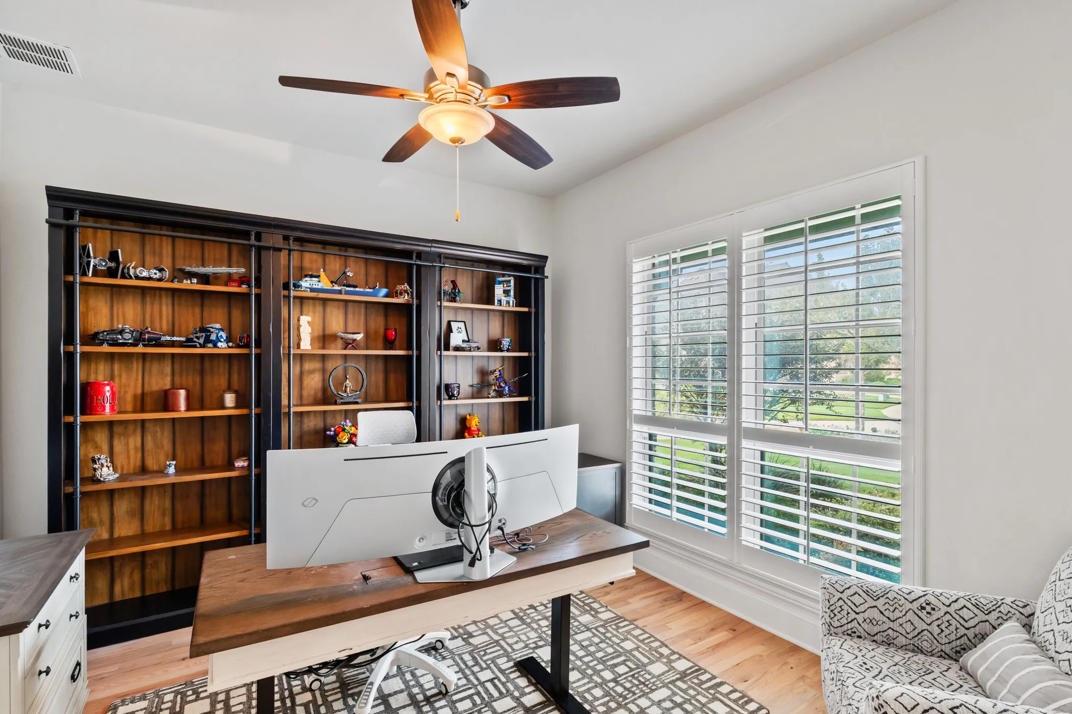 Single Family Residence For Sale in Denton County , 4608 Darlington Drive, Flower Mound, Texas 75022, 5 Bedroom, 7 Bathroom, 3 Garage spaces, 4,638 Sqft, built in 2017, mls#21393972, Real Estate Agent in Flower Mound, Homes For Sale in Denton county, Homes For Sale in Flower Mound, Realtor in Flower Mound Texas, Real Estate Brokerage Independent Realty Texas, Luminita Cordes Realtor