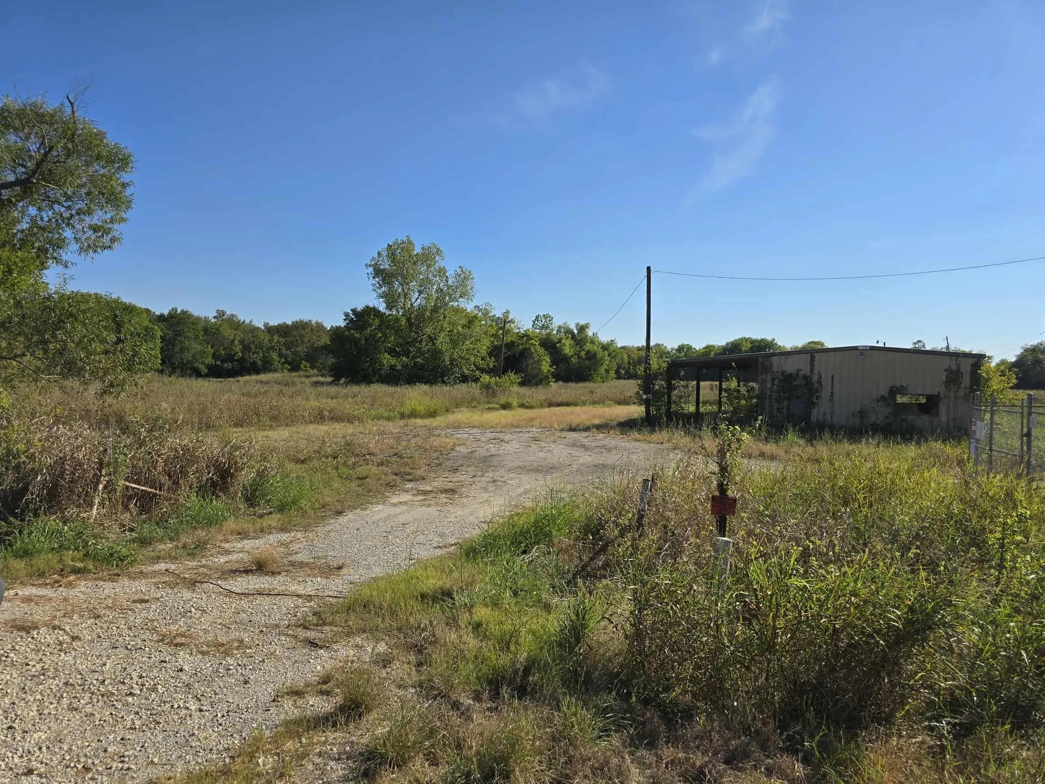 Warehouse For Sale in Kaufman County , 5297 W Highway 175, Kaufman, Texas 75142, 0, 0, Garage spaces, 0 Sqft, built in 1991, mls#21398008, Real Estate Agent in Kaufman, Homes For Sale in Kaufman county, Homes For Sale in Kaufman, Realtor in Kaufman Texas, Real Estate Brokerage Independent Realty Texas, Luminita Cordes Realtor