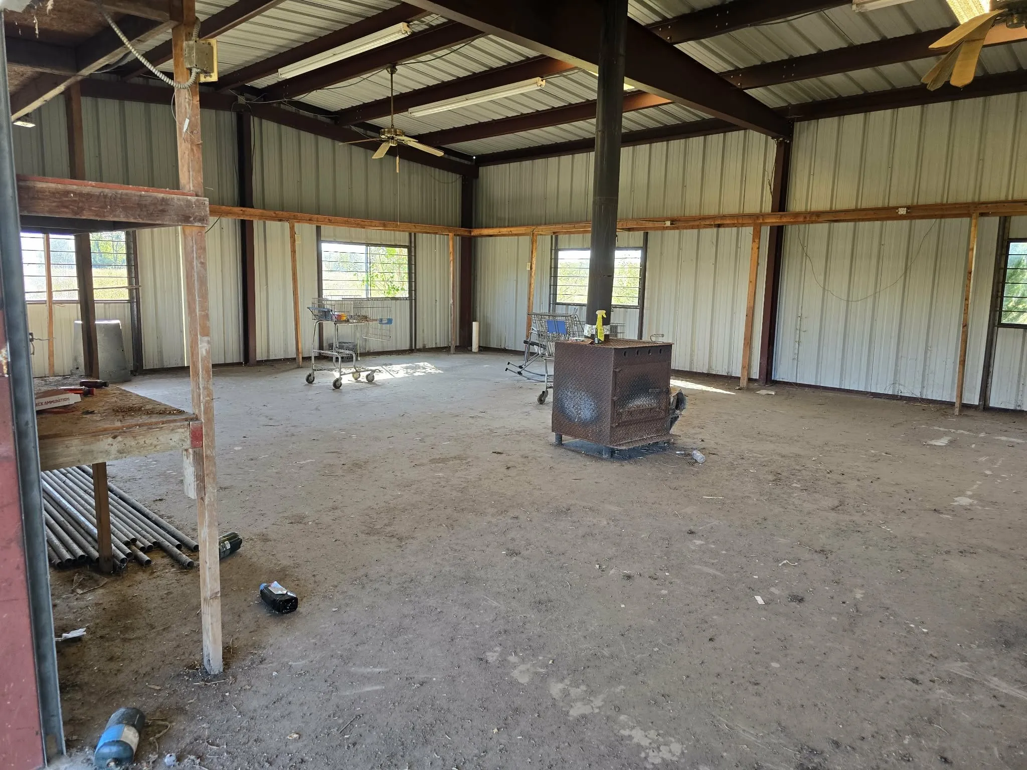 Warehouse For Sale in Kaufman County , 5297 W Highway 175, Kaufman, Texas 75142, 0, 0, Garage spaces, 0 Sqft, built in 1991, mls#21398008, Real Estate Agent in Kaufman, Homes For Sale in Kaufman county, Homes For Sale in Kaufman, Realtor in Kaufman Texas, Real Estate Brokerage Independent Realty Texas, Luminita Cordes Realtor
