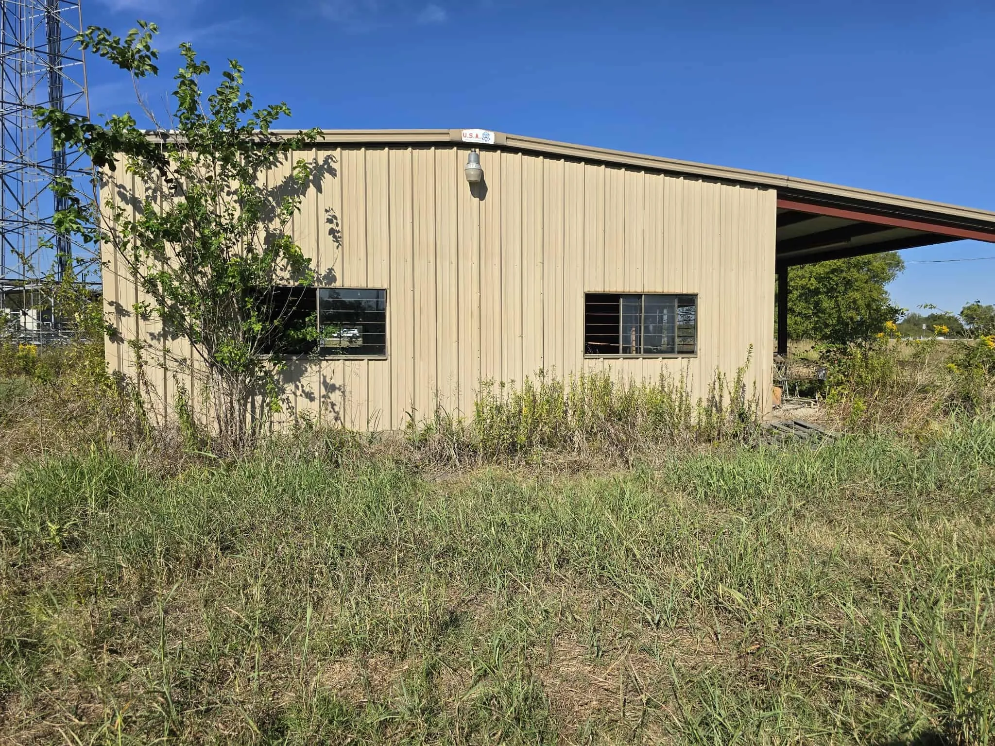 Warehouse For Sale in Kaufman County , 5297 W Highway 175, Kaufman, Texas 75142, 0, 0, Garage spaces, 0 Sqft, built in 1991, mls#21398008, Real Estate Agent in Kaufman, Homes For Sale in Kaufman county, Homes For Sale in Kaufman, Realtor in Kaufman Texas, Real Estate Brokerage Independent Realty Texas, Luminita Cordes Realtor