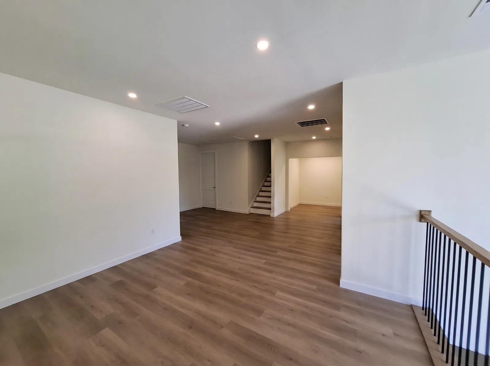 Single Family Residence For Sale in Dallas County , 438 Bonnie View Road, Dallas, Texas 75203, 5 Bedroom, 3 Bathroom, 2 Garage spaces, 3,192 Sqft, built in 2026, mls#21394311, Real Estate Agent in Dallas, Homes For Sale in Dallas county, Homes For Sale in Dallas, Realtor in Dallas Texas, Real Estate Brokerage Independent Realty Texas, Luminita Cordes Realtor