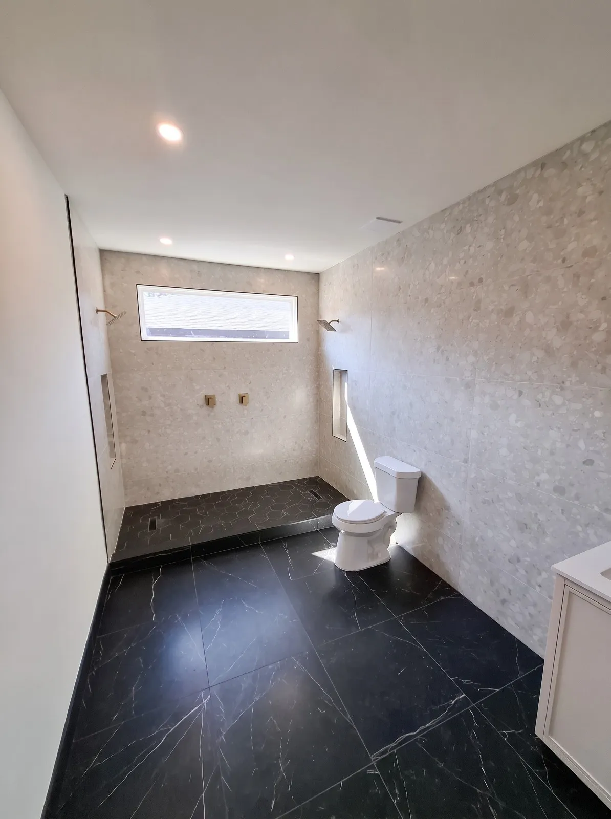 Single Family Residence For Sale in Dallas County , 438 Bonnie View Road, Dallas, Texas 75203, 5 Bedroom, 3 Bathroom, 2 Garage spaces, 3,192 Sqft, built in 2026, mls#21394311, Real Estate Agent in Dallas, Homes For Sale in Dallas county, Homes For Sale in Dallas, Realtor in Dallas Texas, Real Estate Brokerage Independent Realty Texas, Luminita Cordes Realtor