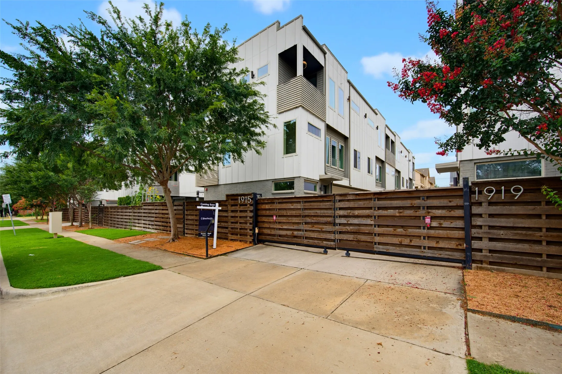 Condominium For Rent