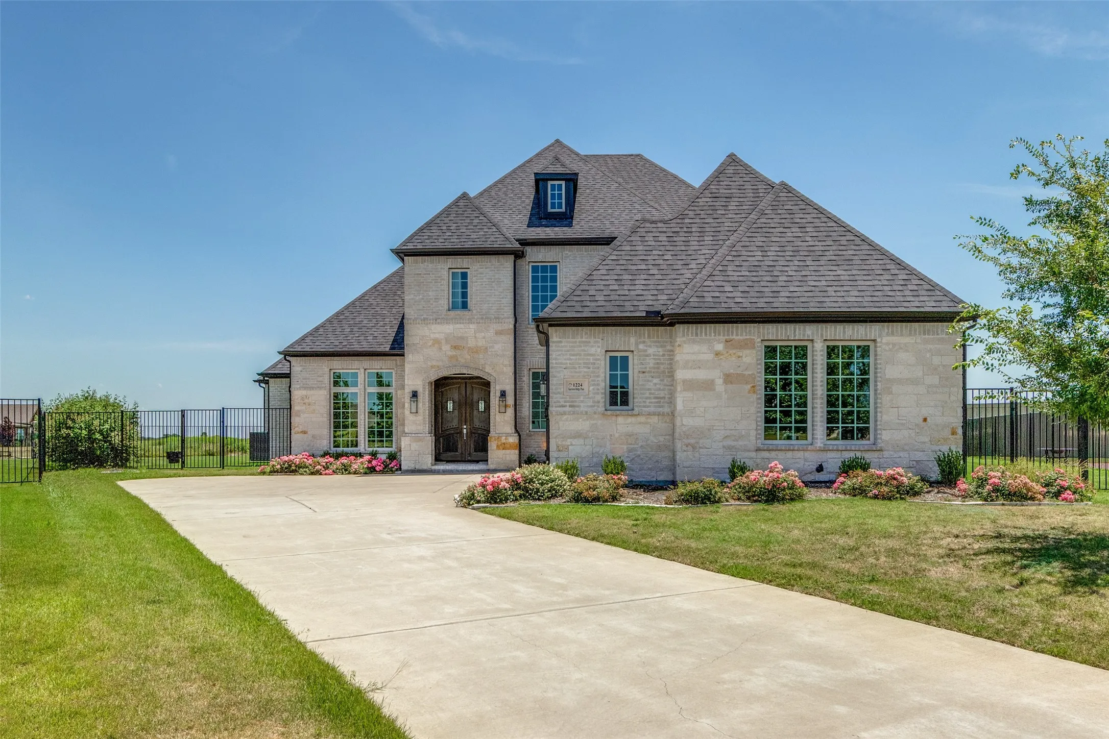 Single Family Residence For Rent in Grayson County , 1224 Karsten Ridge Pass, Gunter, Texas 75058, 4 Bedroom, 5 Bathroom, 3 Garage spaces, 4,005 Sqft, built in 2022, mls#21398043, Real Estate Agent in Gunter, Homes For Rent in Grayson county, Homes For Rent in Gunter, Realtor in Gunter Texas, Real Estate Brokerage Independent Realty Texas, Luminita Cordes Realtor