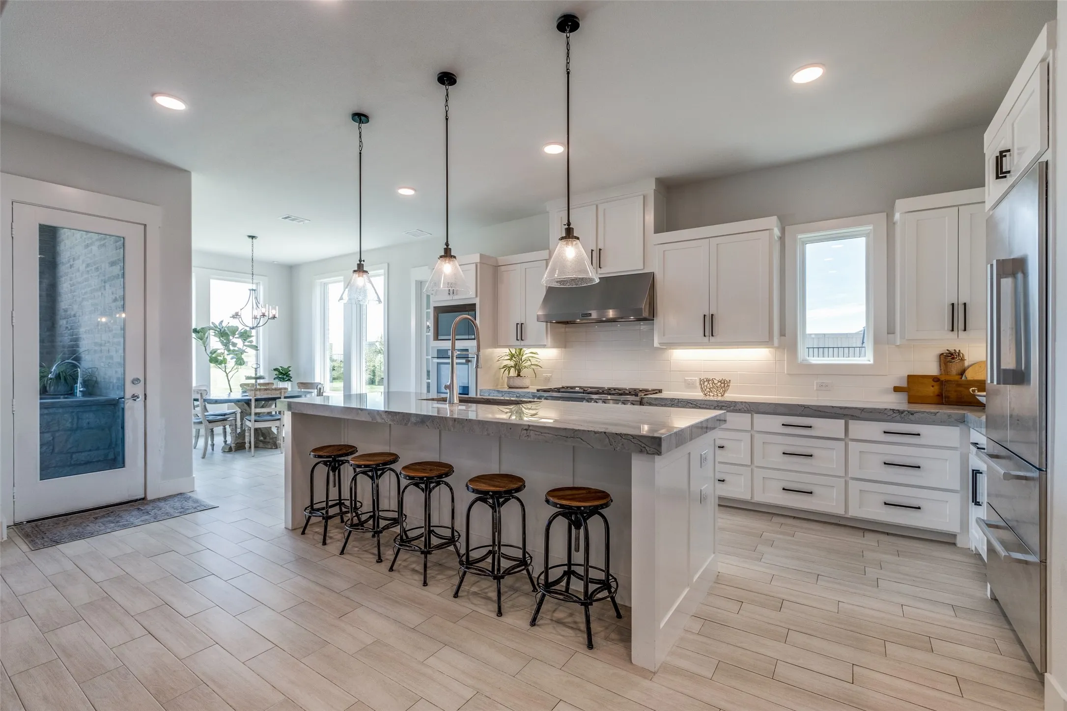 Single Family Residence For Rent in Grayson County , 1224 Karsten Ridge Pass, Gunter, Texas 75058, 4 Bedroom, 5 Bathroom, 3 Garage spaces, 4,005 Sqft, built in 2022, mls#21398043, Real Estate Agent in Gunter, Homes For Rent in Grayson county, Homes For Rent in Gunter, Realtor in Gunter Texas, Real Estate Brokerage Independent Realty Texas, Luminita Cordes Realtor