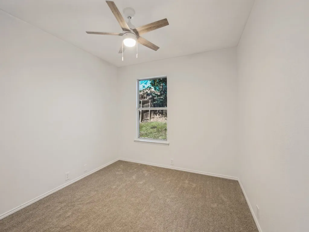 Single Family Residence For Sale in Tarrant County , 1309 Dundee Drive, Arlington, Texas 76002, 4 Bedroom, 2 Bathroom, 2 Garage spaces, 2,131 Sqft, built in 2002, mls#21398236, Real Estate Agent in Arlington, Homes For Sale in Tarrant county, Homes For Sale in Arlington, Realtor in Arlington Texas, Real Estate Brokerage Independent Realty Texas, Luminita Cordes Realtor
