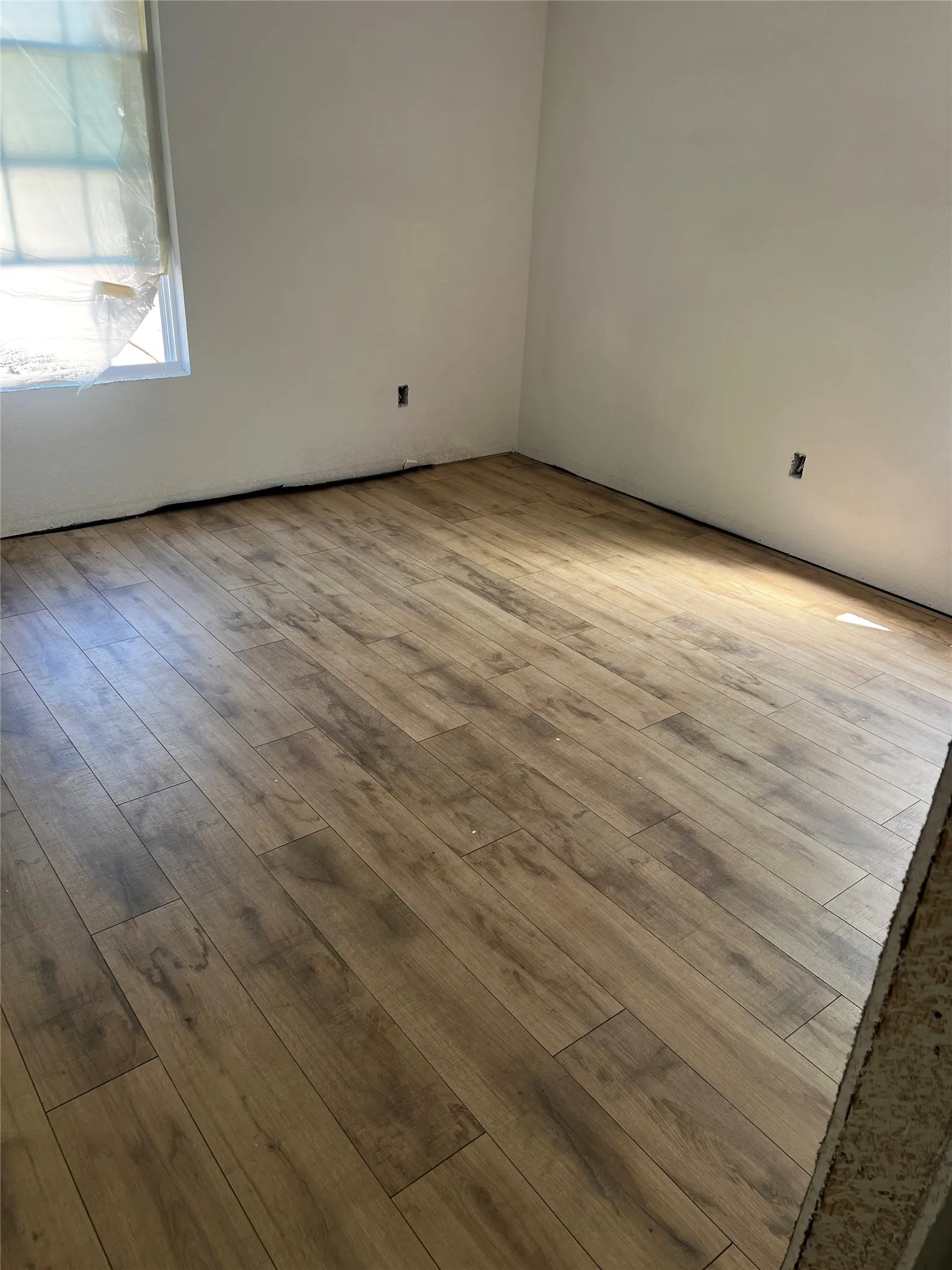 Single Family Residence For Sale in Hood County , 1021 Comanche Cove Drive, Granbury, Texas 76048, 3 Bedroom, 2 Bathroom, Garage spaces, 1,200 Sqft, built in 2026, mls#21393335, Real Estate Agent in Granbury, Homes For Sale in Hood county, Homes For Sale in Granbury, Realtor in Granbury Texas, Real Estate Brokerage Independent Realty Texas, Luminita Cordes Realtor