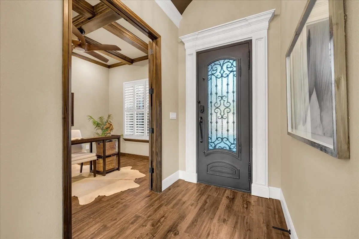 Single Family Residence For Sale in Hood County , 6410 Pinehurst Drive, Granbury, Texas 76049, 4 Bedroom, 3 Bathroom, 3 Garage spaces, 2,960 Sqft, built in 2014, mls#21394083, Real Estate Agent in Granbury, Homes For Sale in Hood county, Homes For Sale in Granbury, Realtor in Granbury Texas, Real Estate Brokerage Independent Realty Texas, Luminita Cordes Realtor