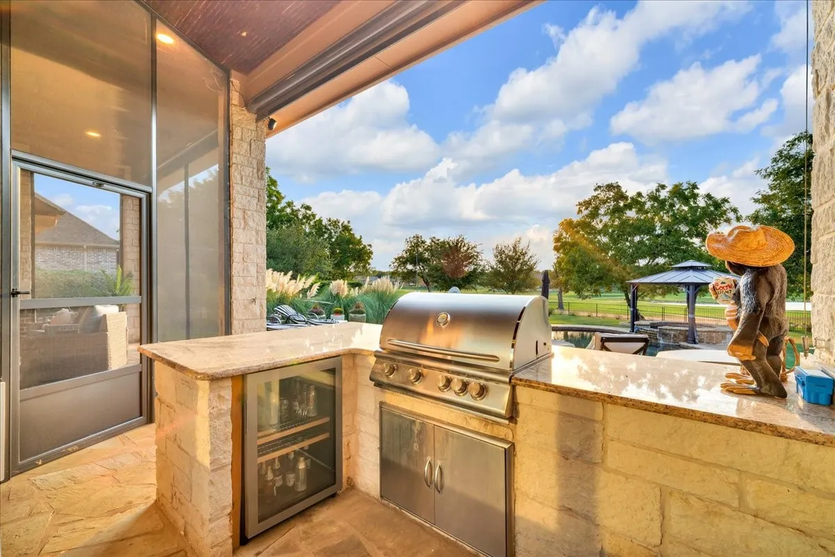 Single Family Residence For Sale in Hood County , 6410 Pinehurst Drive, Granbury, Texas 76049, 4 Bedroom, 3 Bathroom, 3 Garage spaces, 2,960 Sqft, built in 2014, mls#21394083, Real Estate Agent in Granbury, Homes For Sale in Hood county, Homes For Sale in Granbury, Realtor in Granbury Texas, Real Estate Brokerage Independent Realty Texas, Luminita Cordes Realtor