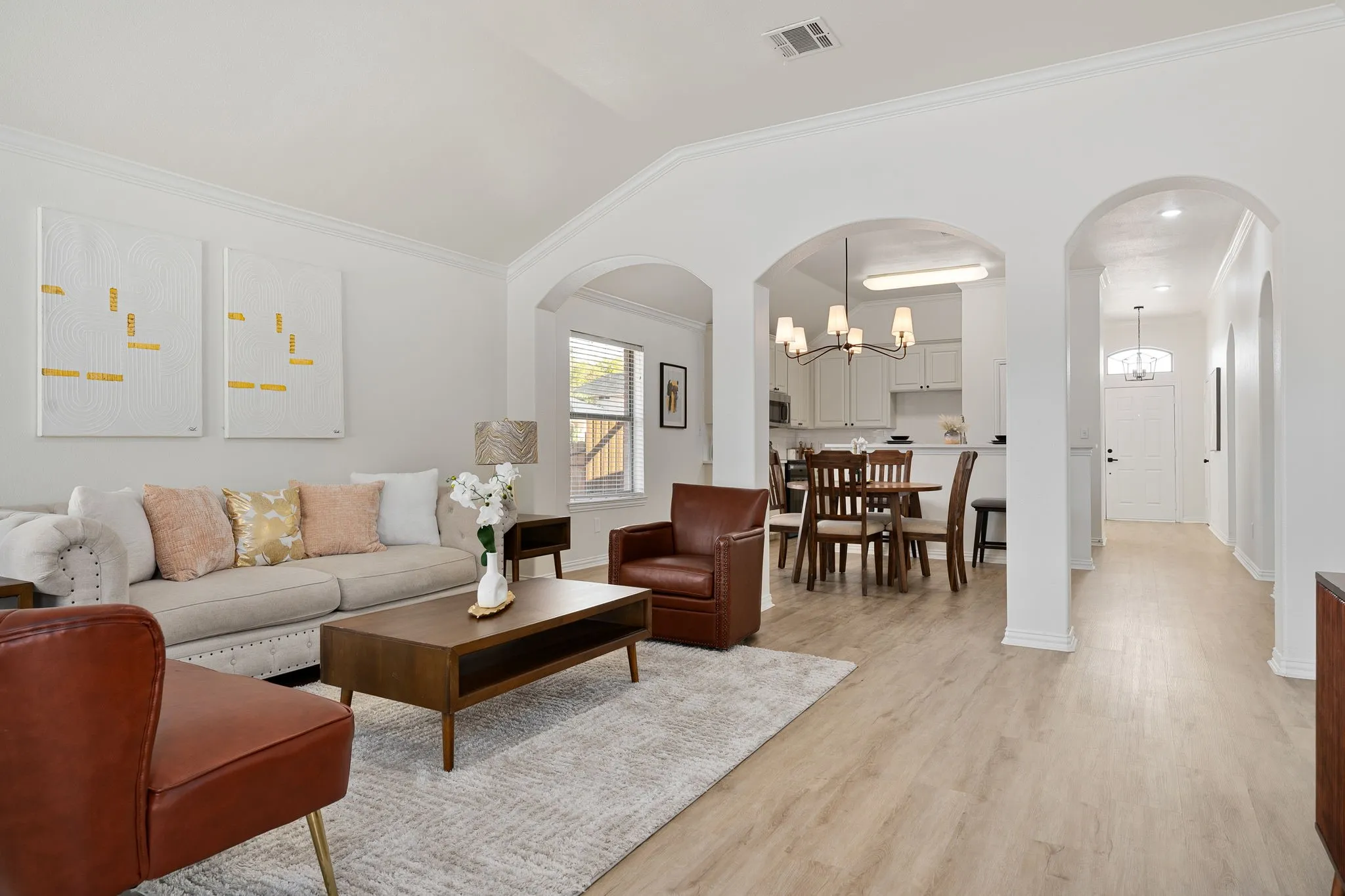 Single Family Residence For Sale in Tarrant County , 9300 Rhoni Court, Fort Worth, Texas 76140, 4 Bedroom, 2 Bathroom, 2 Garage spaces, 1,876 Sqft, built in 2005, mls#21394834, Real Estate Agent in Fort Worth, Homes For Sale in Tarrant county, Homes For Sale in Fort Worth, Realtor in Fort Worth Texas, Real Estate Brokerage Independent Realty Texas, Luminita Cordes Realtor
