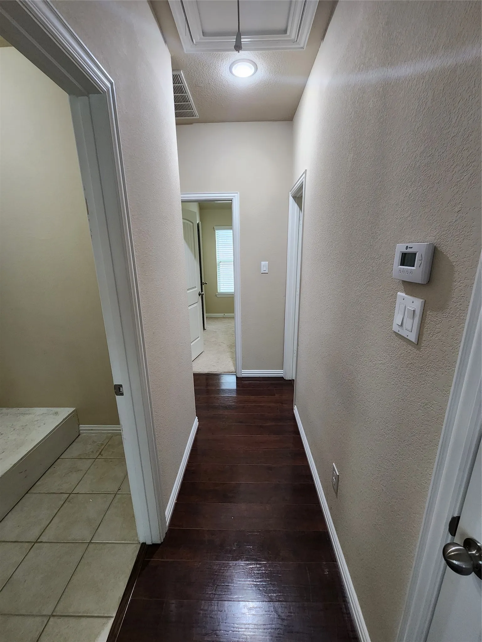 Single Family Residence For Rent in Tarrant County , 500 Paddle Drive, Crowley, Texas 76036, 3 Bedroom, 2 Bathroom, 2 Garage spaces, 1,592 Sqft, built in 2013, mls#21398277, Real Estate Agent in Crowley, Homes For Rent in Tarrant county, Homes For Rent in Crowley, Realtor in Crowley Texas, Real Estate Brokerage Independent Realty Texas, Luminita Cordes Realtor