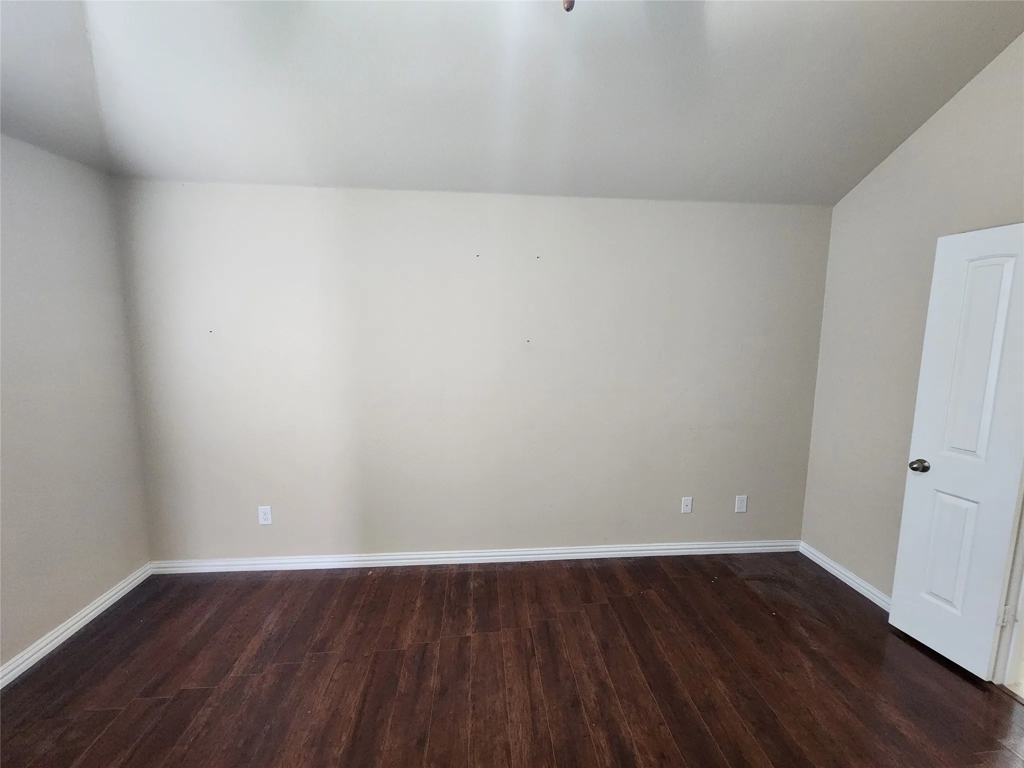 Single Family Residence For Rent in Tarrant County , 500 Paddle Drive, Crowley, Texas 76036, 3 Bedroom, 2 Bathroom, 2 Garage spaces, 1,592 Sqft, built in 2013, mls#21398277, Real Estate Agent in Crowley, Homes For Rent in Tarrant county, Homes For Rent in Crowley, Realtor in Crowley Texas, Real Estate Brokerage Independent Realty Texas, Luminita Cordes Realtor