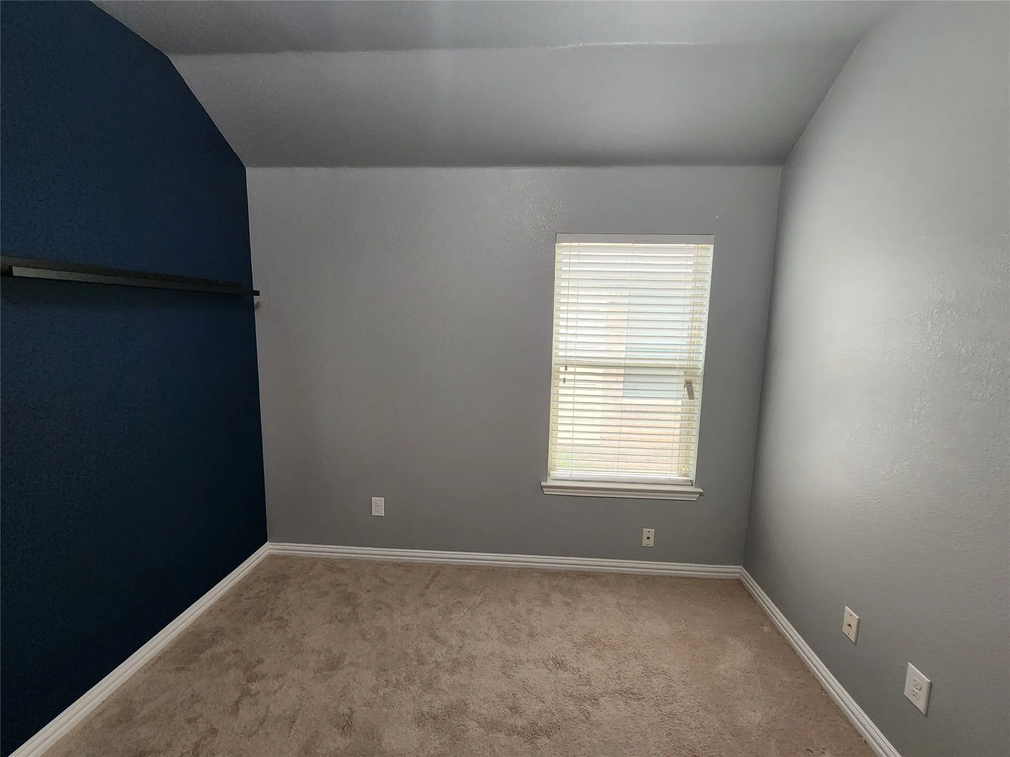 Single Family Residence For Rent in Tarrant County , 500 Paddle Drive, Crowley, Texas 76036, 3 Bedroom, 2 Bathroom, 2 Garage spaces, 1,592 Sqft, built in 2013, mls#21398277, Real Estate Agent in Crowley, Homes For Rent in Tarrant county, Homes For Rent in Crowley, Realtor in Crowley Texas, Real Estate Brokerage Independent Realty Texas, Luminita Cordes Realtor