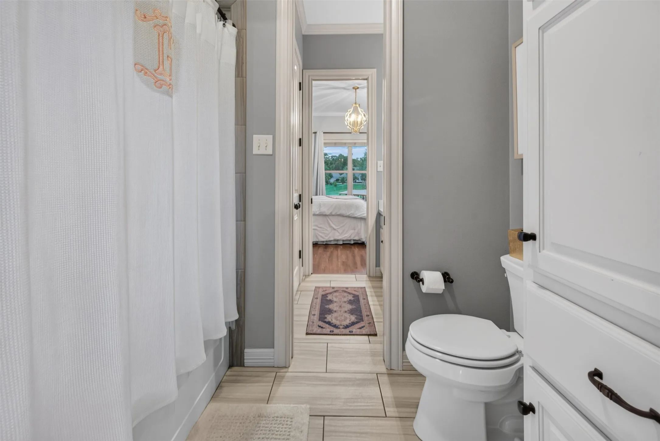 Single Family Residence For Sale in Henderson County , 5615 Nathan Drive, Chandler, Texas 75758, 3 Bedroom, 4 Bathroom, 3 Garage spaces, 3,473 Sqft, built in 2019, mls#21398283, Real Estate Agent in Chandler, Homes For Sale in Henderson county, Homes For Sale in Chandler, Realtor in Chandler Texas, Real Estate Brokerage Independent Realty Texas, Luminita Cordes Realtor