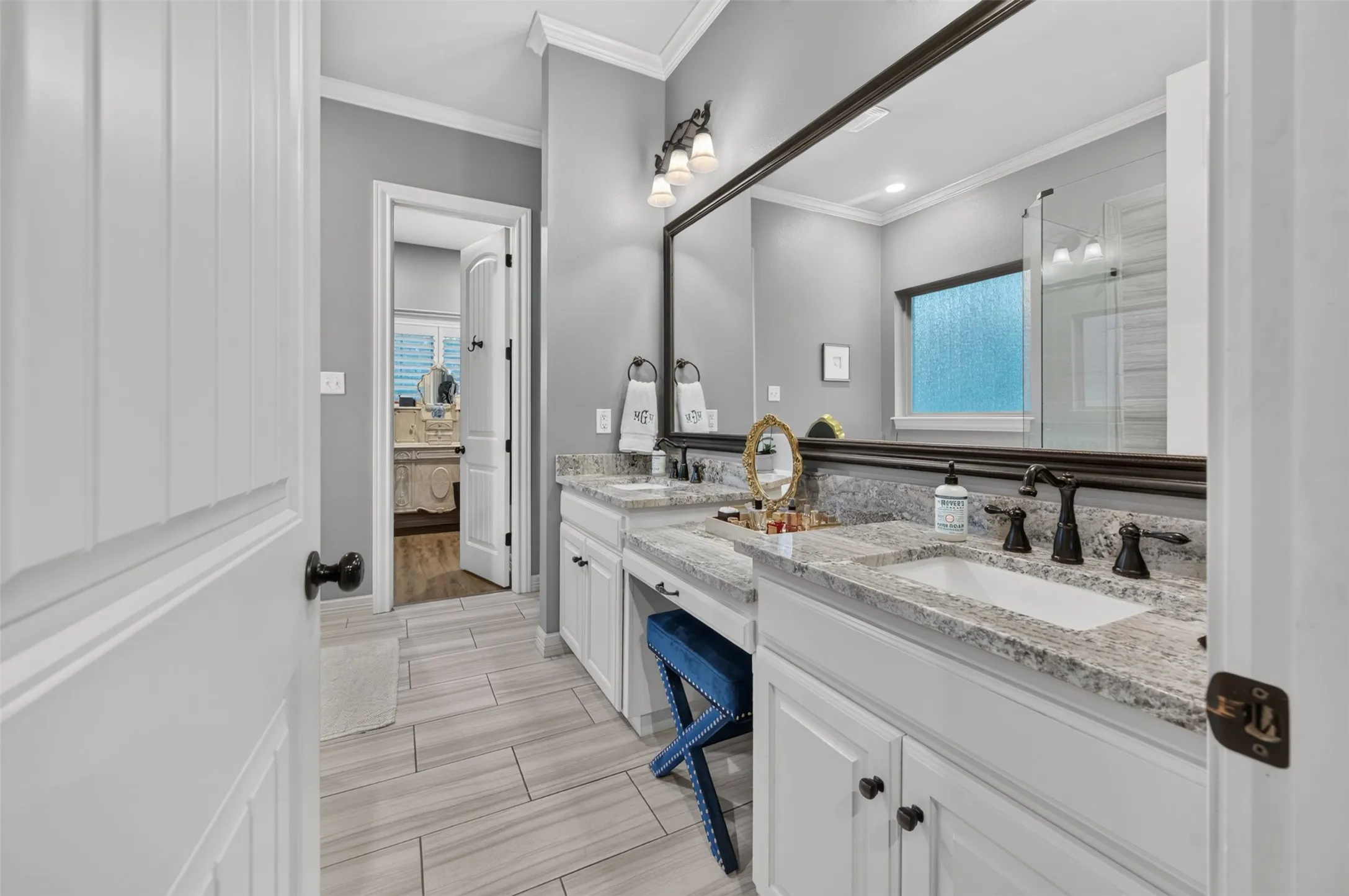 Single Family Residence For Sale in Henderson County , 5615 Nathan Drive, Chandler, Texas 75758, 3 Bedroom, 4 Bathroom, 3 Garage spaces, 3,473 Sqft, built in 2019, mls#21398283, Real Estate Agent in Chandler, Homes For Sale in Henderson county, Homes For Sale in Chandler, Realtor in Chandler Texas, Real Estate Brokerage Independent Realty Texas, Luminita Cordes Realtor
