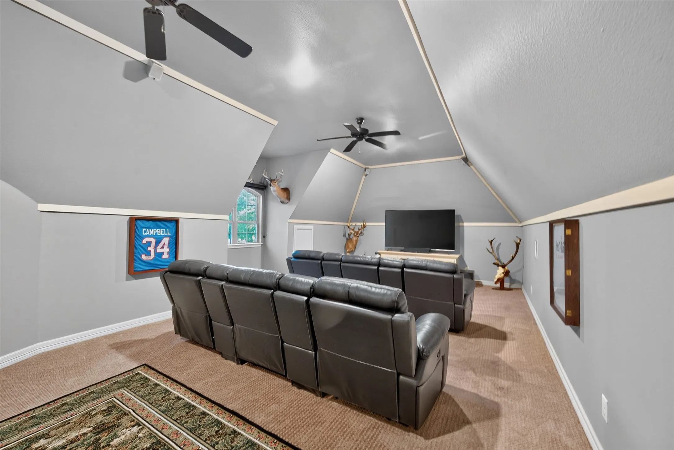 Single Family Residence For Sale in Henderson County , 5615 Nathan Drive, Chandler, Texas 75758, 3 Bedroom, 4 Bathroom, 3 Garage spaces, 3,473 Sqft, built in 2019, mls#21398283, Real Estate Agent in Chandler, Homes For Sale in Henderson county, Homes For Sale in Chandler, Realtor in Chandler Texas, Real Estate Brokerage Independent Realty Texas, Luminita Cordes Realtor