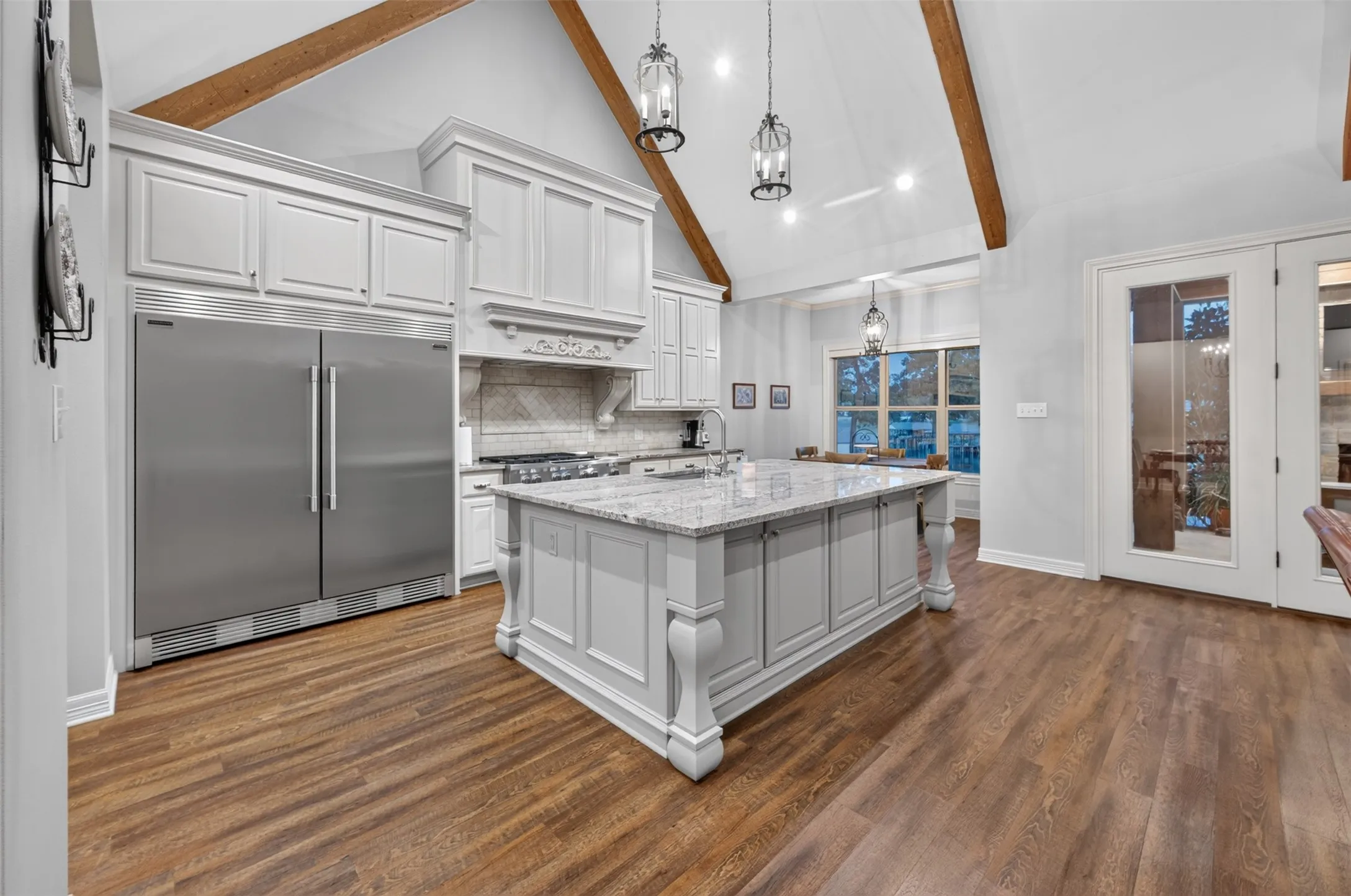 Single Family Residence For Sale in Henderson County , 5615 Nathan Drive, Chandler, Texas 75758, 3 Bedroom, 4 Bathroom, 3 Garage spaces, 3,473 Sqft, built in 2019, mls#21398283, Real Estate Agent in Chandler, Homes For Sale in Henderson county, Homes For Sale in Chandler, Realtor in Chandler Texas, Real Estate Brokerage Independent Realty Texas, Luminita Cordes Realtor