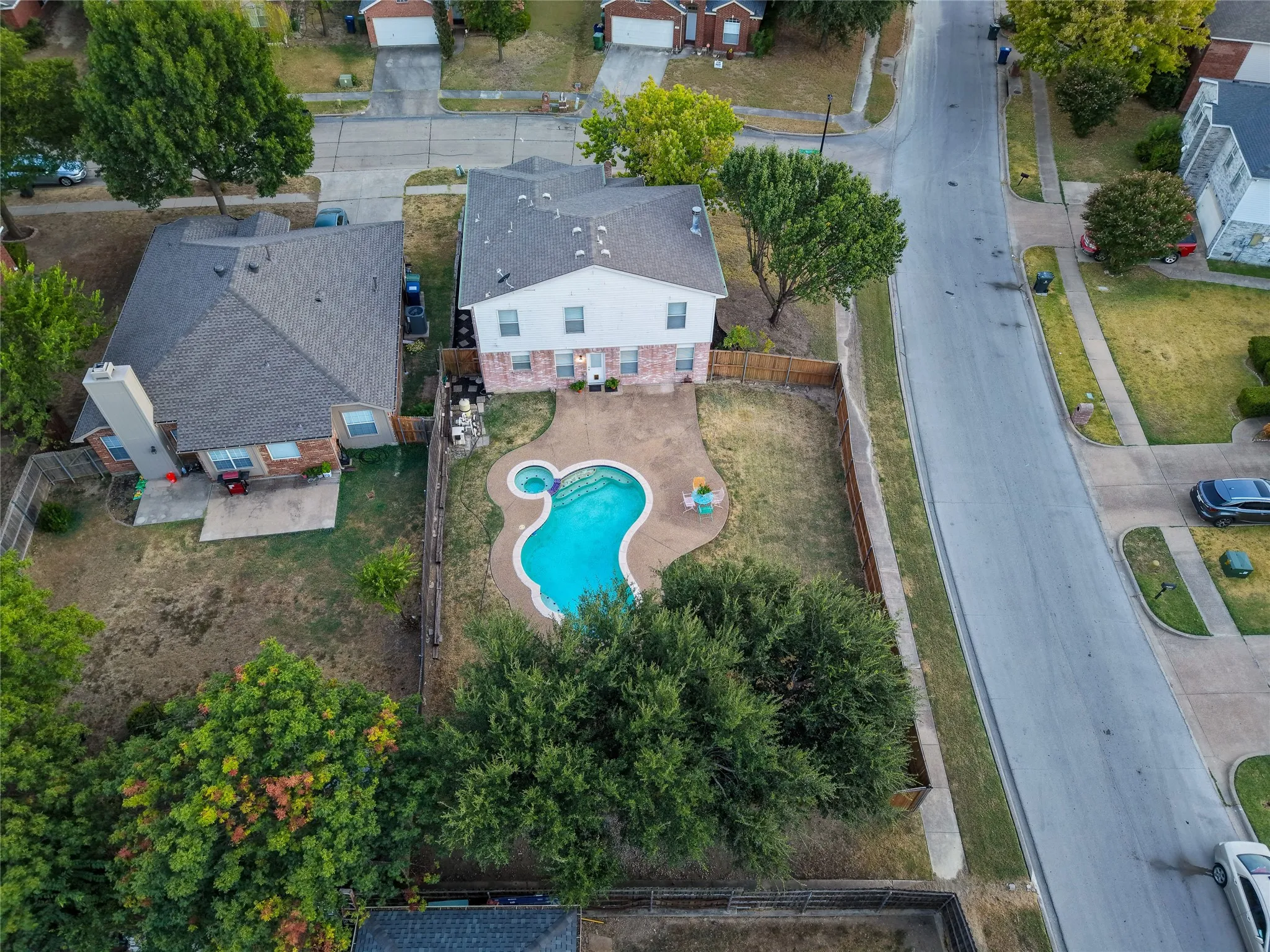 Single Family Residence For Rent in Dallas County , 1301 Mill Crossing, Garland, Texas 75040, 4 Bedroom, 3 Bathroom, 3 Garage spaces, 1,988 Sqft, built in 1997, mls#21398284, Real Estate Agent in Garland, Homes For Rent in Dallas county, Homes For Rent in Garland, Realtor in Garland Texas, Real Estate Brokerage Independent Realty Texas, Luminita Cordes Realtor