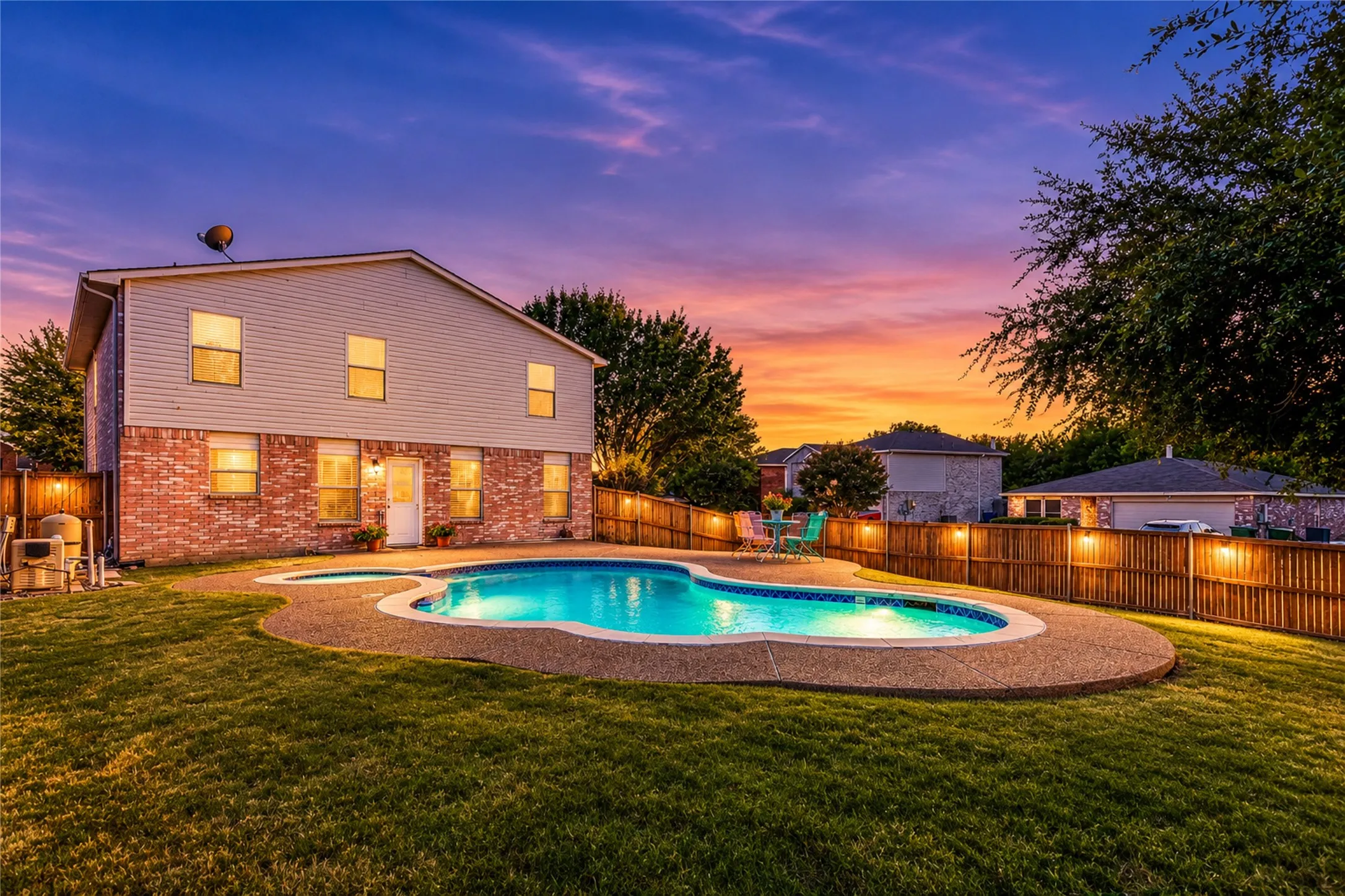 Single Family Residence For Rent in Dallas County , 1301 Mill Crossing, Garland, Texas 75040, 4 Bedroom, 3 Bathroom, 3 Garage spaces, 1,988 Sqft, built in 1997, mls#21398284, Real Estate Agent in Garland, Homes For Rent in Dallas county, Homes For Rent in Garland, Realtor in Garland Texas, Real Estate Brokerage Independent Realty Texas, Luminita Cordes Realtor