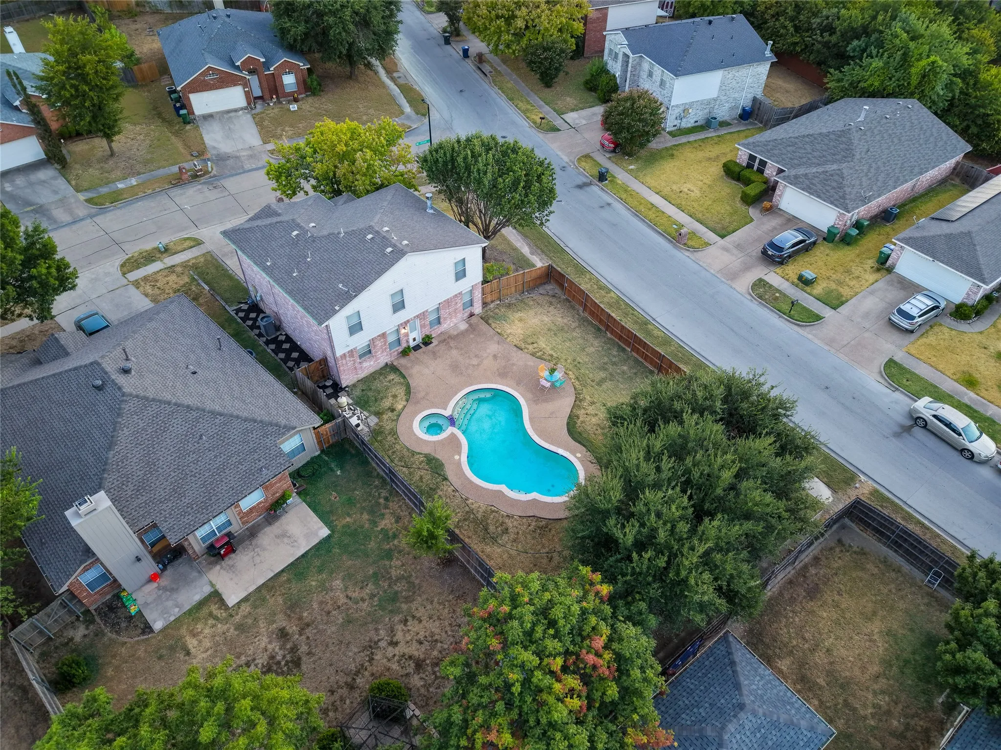 Single Family Residence For Rent in Dallas County , 1301 Mill Crossing, Garland, Texas 75040, 4 Bedroom, 3 Bathroom, 3 Garage spaces, 1,988 Sqft, built in 1997, mls#21398284, Real Estate Agent in Garland, Homes For Rent in Dallas county, Homes For Rent in Garland, Realtor in Garland Texas, Real Estate Brokerage Independent Realty Texas, Luminita Cordes Realtor