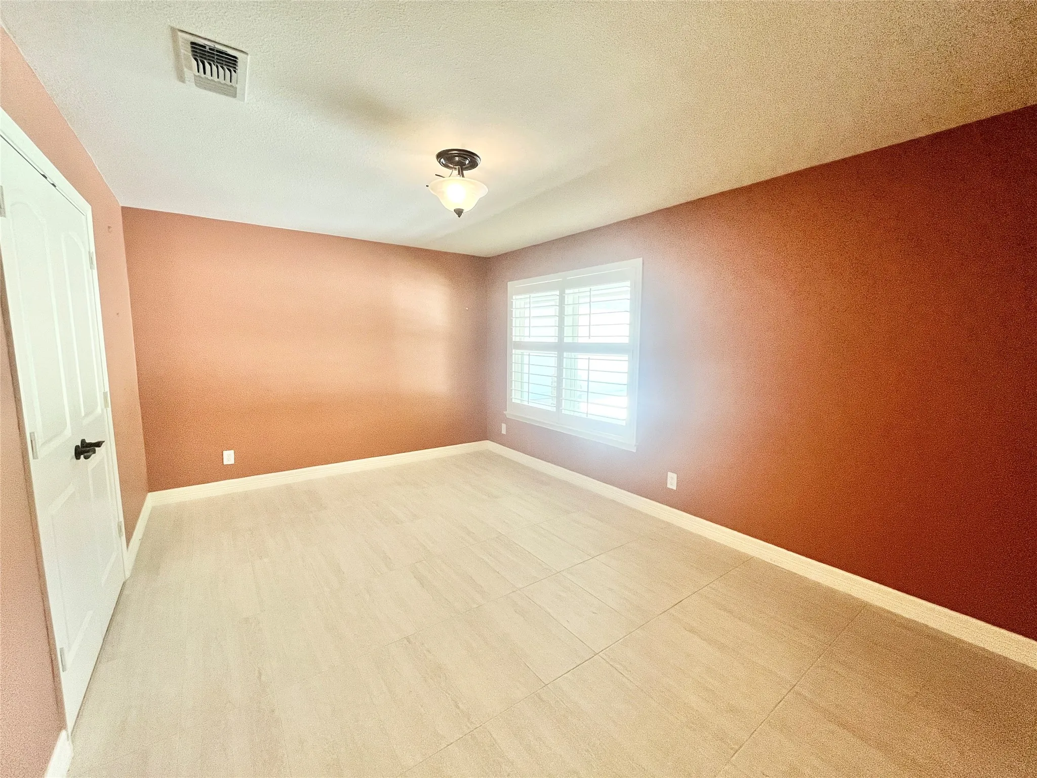 Single Family Residence For Rent in Dallas County , 313 Santa Clara Street, Irving, Texas 75062, 4 Bedroom, 3 Bathroom, 2 Garage spaces, 2,624 Sqft, built in 1967, mls#21397651, Real Estate Agent in Irving, Homes For Rent in Dallas county, Homes For Rent in Irving, Realtor in Irving Texas, Real Estate Brokerage Independent Realty Texas, Luminita Cordes Realtor