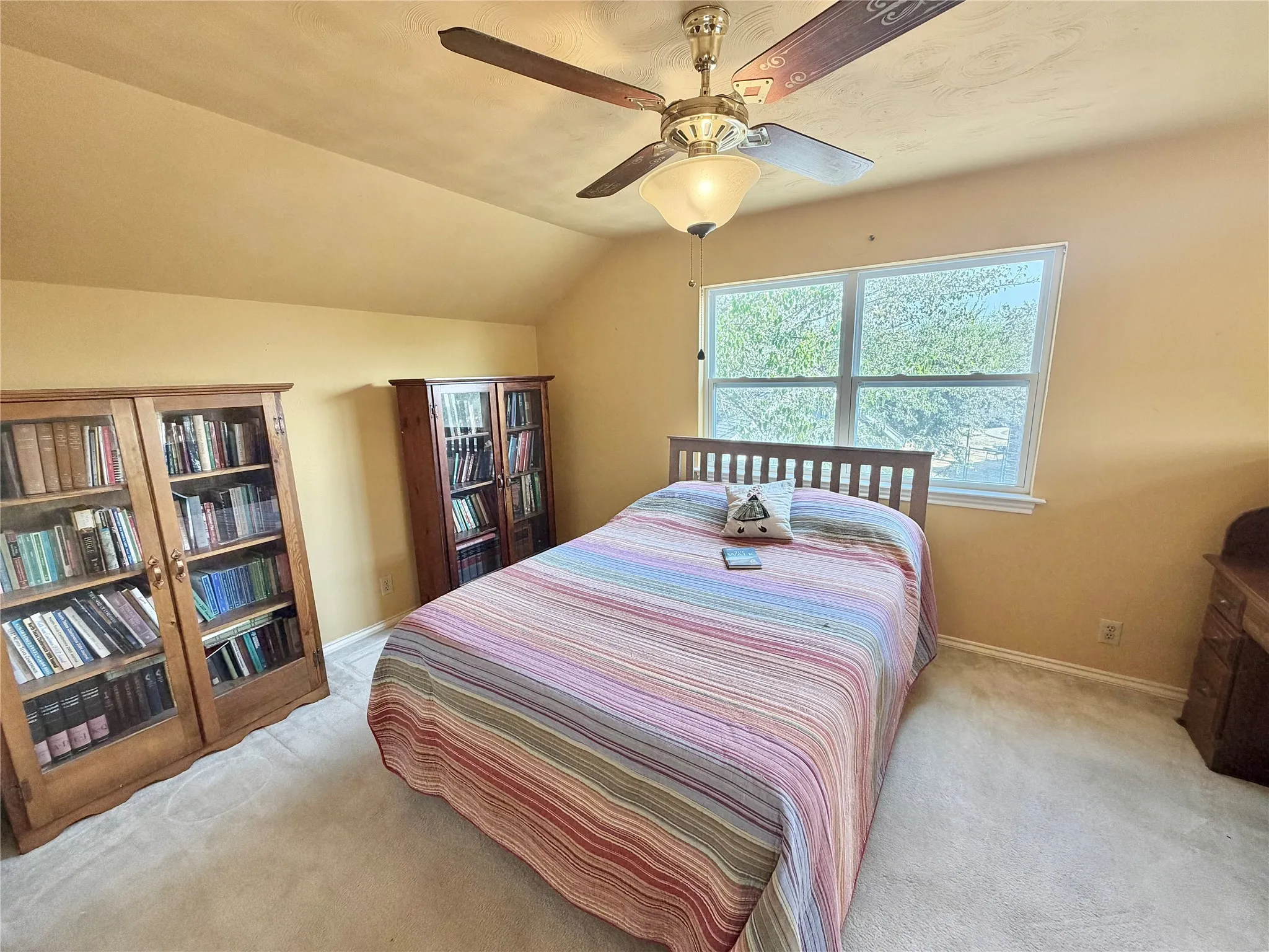 Farm For Sale in Denton County , 2284 Mitchell Road, Krum, Texas 76249, 3 Bedroom, 2 Bathroom, 2 Garage spaces, 1,792 Sqft, built in 1983, mls#21398265, Real Estate Agent in Krum, Homes For Sale in Denton county, Homes For Sale in Krum, Realtor in Krum Texas, Real Estate Brokerage Independent Realty Texas, Luminita Cordes Realtor