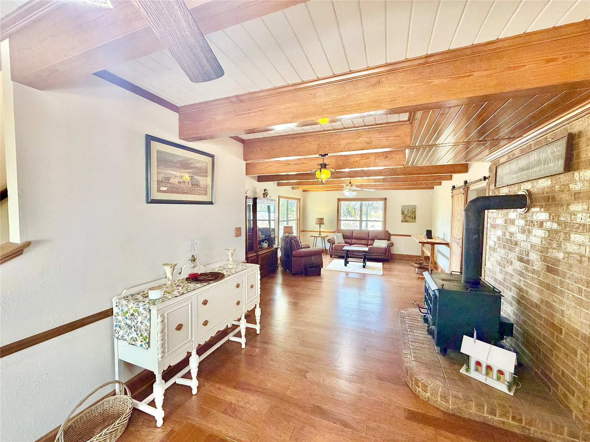 Farm For Sale in Denton County , 2284 Mitchell Road, Krum, Texas 76249, 3 Bedroom, 2 Bathroom, 2 Garage spaces, 1,792 Sqft, built in 1983, mls#21398265, Real Estate Agent in Krum, Homes For Sale in Denton county, Homes For Sale in Krum, Realtor in Krum Texas, Real Estate Brokerage Independent Realty Texas, Luminita Cordes Realtor