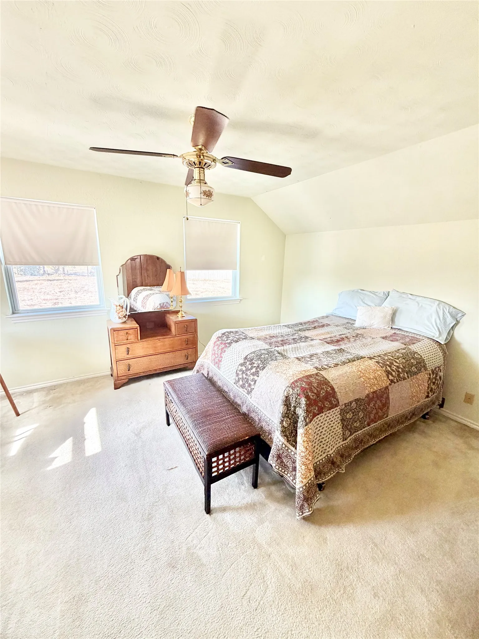 Farm For Sale in Denton County , 2284 Mitchell Road, Krum, Texas 76249, 3 Bedroom, 2 Bathroom, 2 Garage spaces, 1,792 Sqft, built in 1983, mls#21398265, Real Estate Agent in Krum, Homes For Sale in Denton county, Homes For Sale in Krum, Realtor in Krum Texas, Real Estate Brokerage Independent Realty Texas, Luminita Cordes Realtor