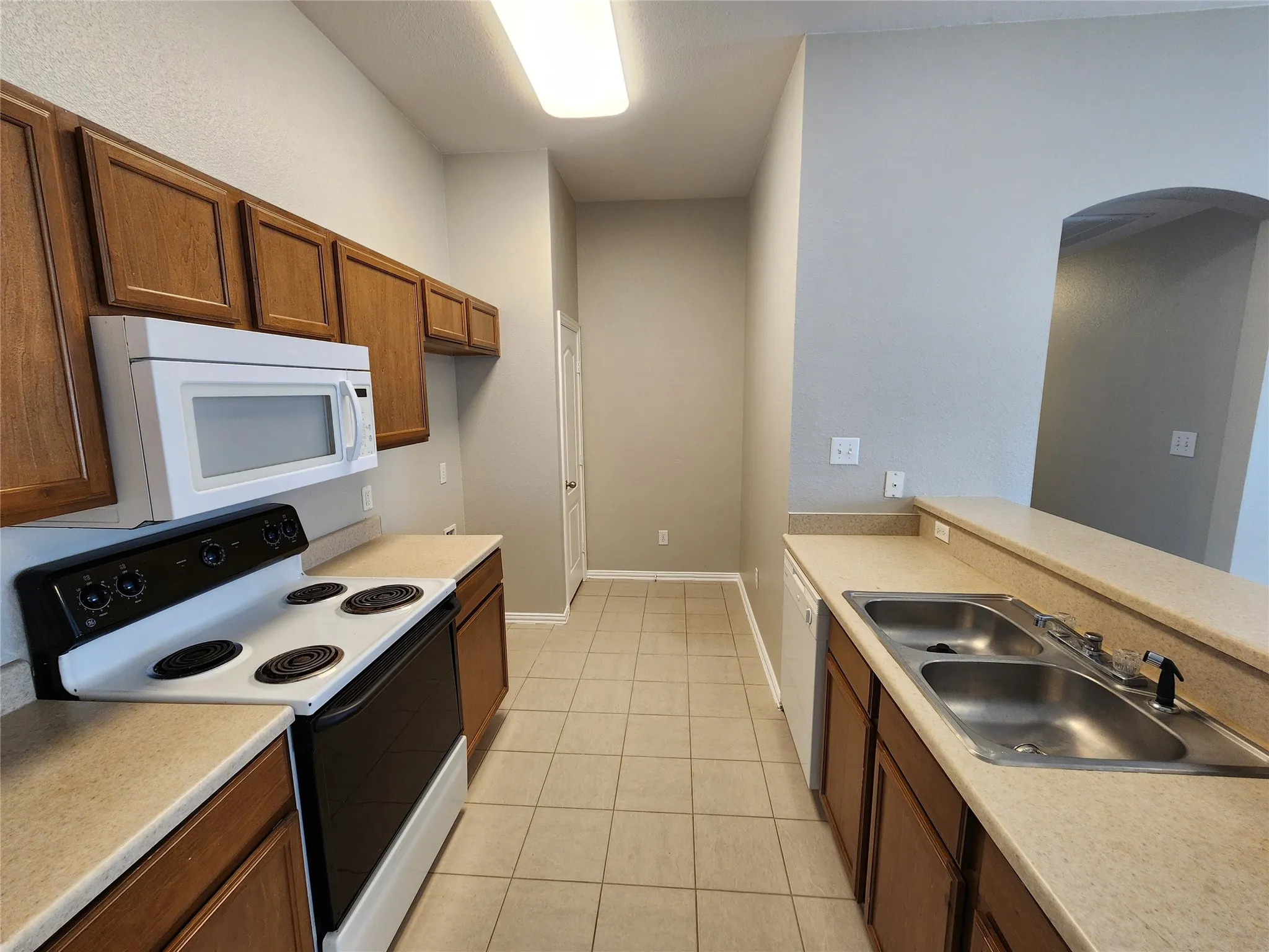 Duplex For Rent in Tarrant County , 209 Deborah Lane, Crowley, Texas 76036, 3 Bedroom, 2 Bathroom, 2 Garage spaces, 1,225 Sqft, built in 2005, mls#21398292, Real Estate Agent in Crowley, Homes For Rent in Tarrant county, Homes For Rent in Crowley, Realtor in Crowley Texas, Real Estate Brokerage Independent Realty Texas, Luminita Cordes Realtor