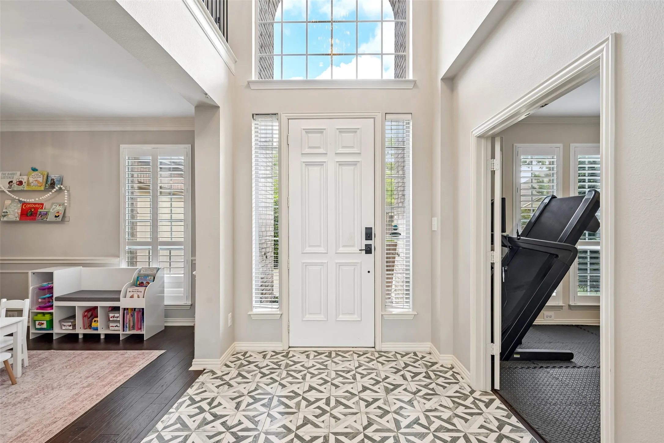 Single Family Residence For Sale in Tarrant County , 520 Ironwood Drive, Keller, Texas 76248, 4 Bedroom, 4 Bathroom, 2 Garage spaces, 3,052 Sqft, built in 1999, mls#21398262, Real Estate Agent in Keller, Homes For Sale in Tarrant county, Homes For Sale in Keller, Realtor in Keller Texas, Real Estate Brokerage Independent Realty Texas, Luminita Cordes Realtor